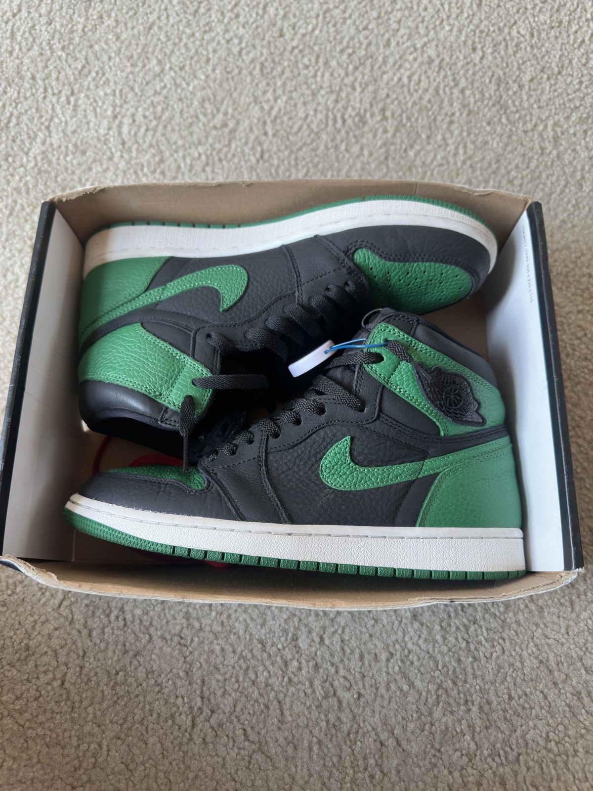Jordan Brand Jordan 1 Retro High OG Pine Green 2.0 Size US 9.5 / EU 42-43 - 3 Thumbnail