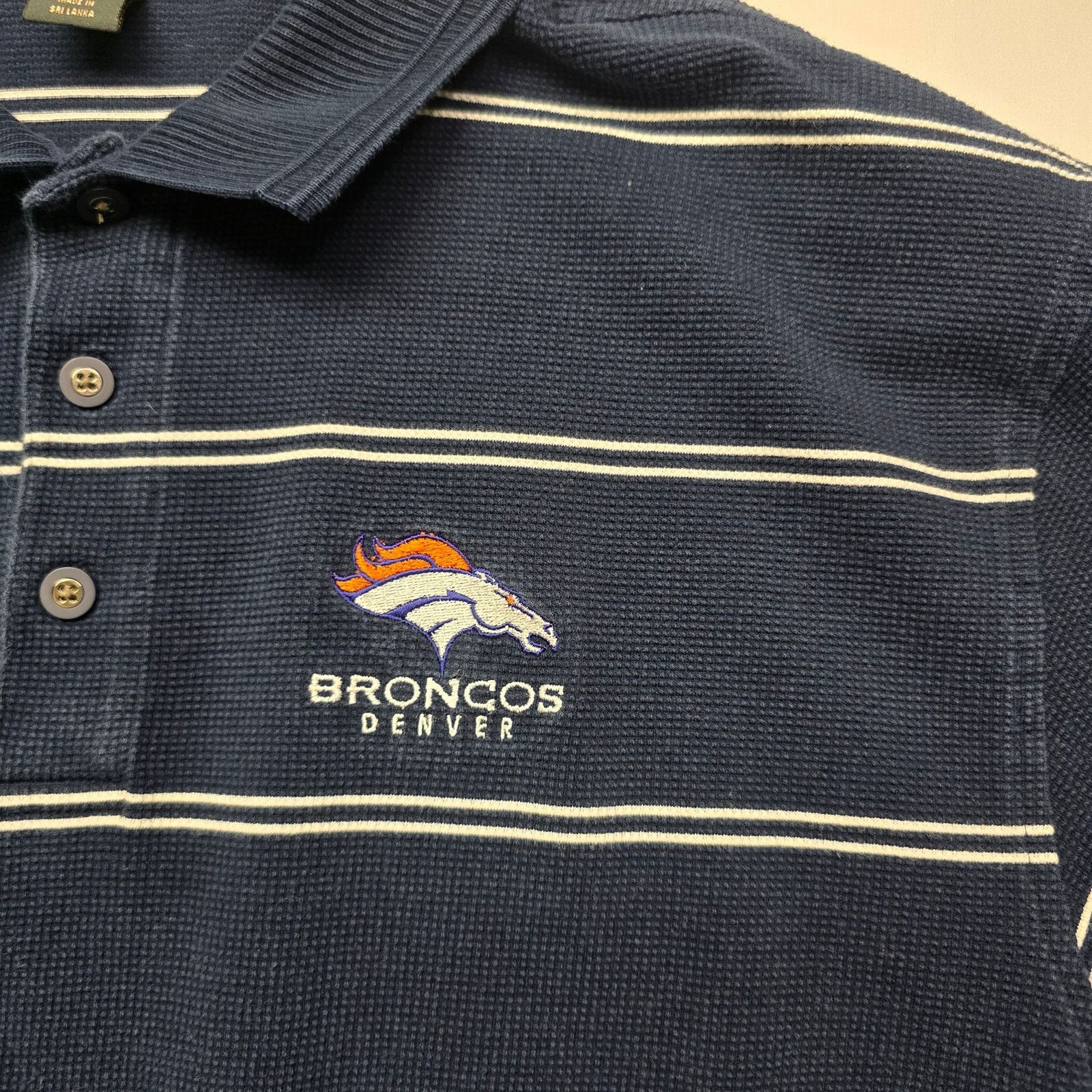 Vintage Vintage Denver Broncos Polo Blue XL Striped Football Shirt Size US XL / EU 56 / 4 - 2 Thumbnail
