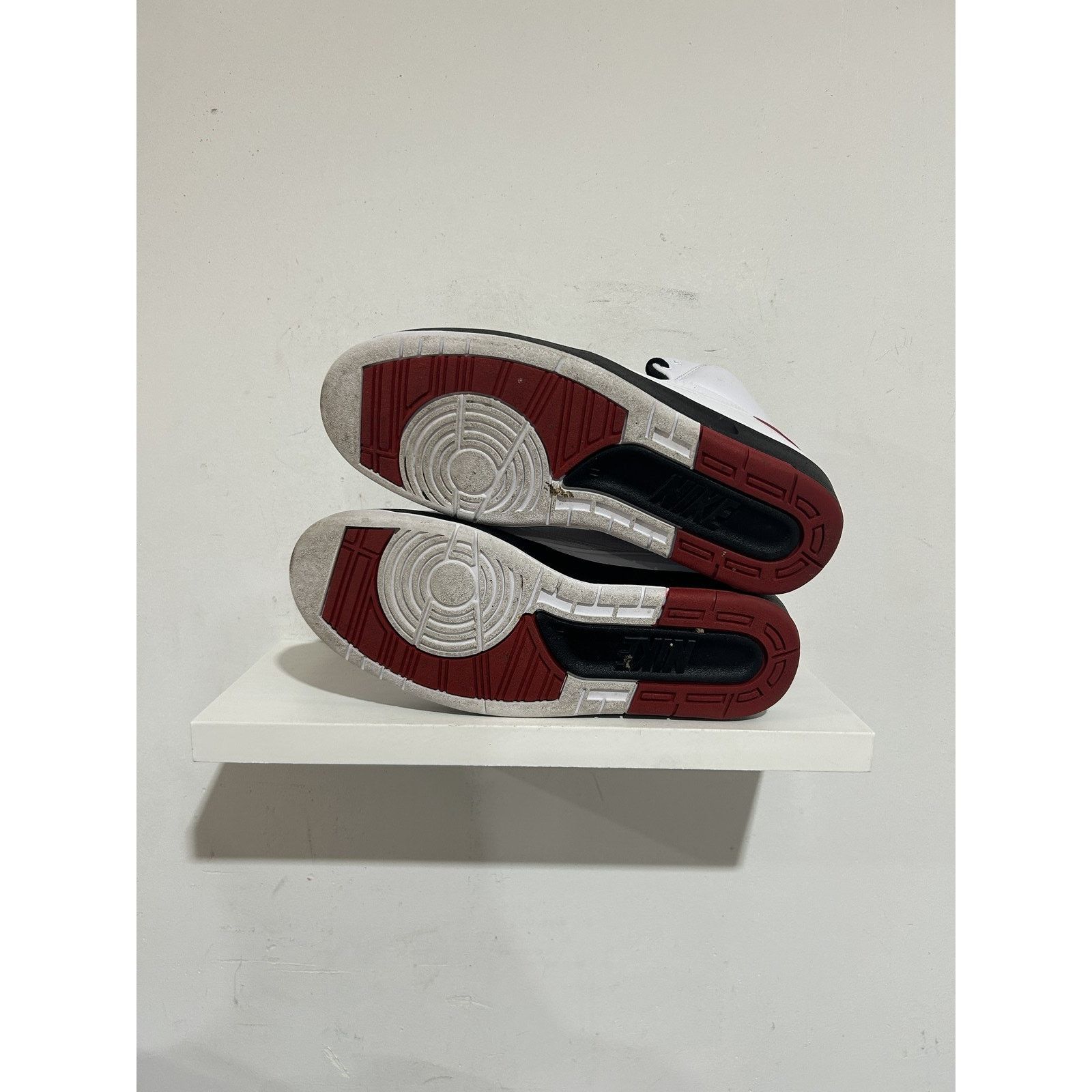 Jordan Brand JORDAN 2 CHICAGO 2022 SIZE 11 PREOWNED Size US 11 / EU 44 - 5 Thumbnail
