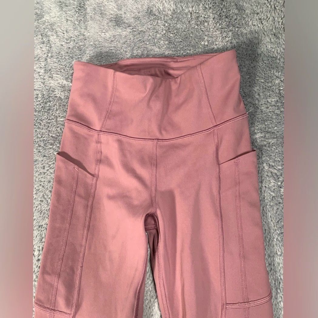 Athleta Athleta Pink Leggings 2XS 7/8 Tight Ankle Women XXS Stash Ultimate Pink Leggings XXS Size 24" / US 00 / IT 34 - 2 Thumbnail