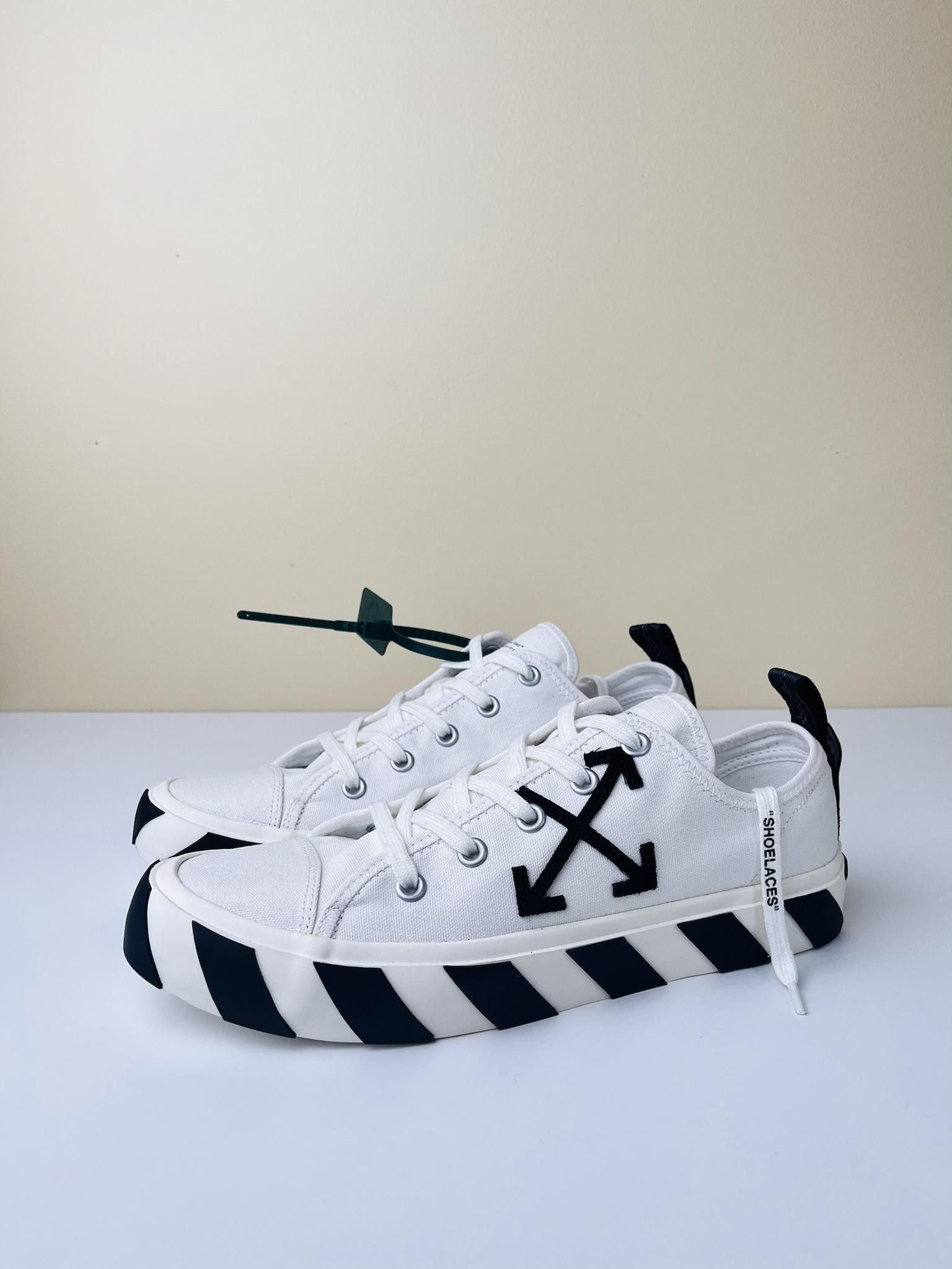 image of Off White New Off-White Oversized Logo Vulcanized 'vulc' Sneakers, Men's (Size 10)