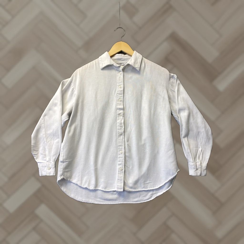 Stradivarius Stradivarius Women's Linen Cropped Boxy Shirt White Short Sleeve V-Neck Button-Up 90s Beach Bohemian Size S / US 4 / IT 40 - 1 Thumbnail