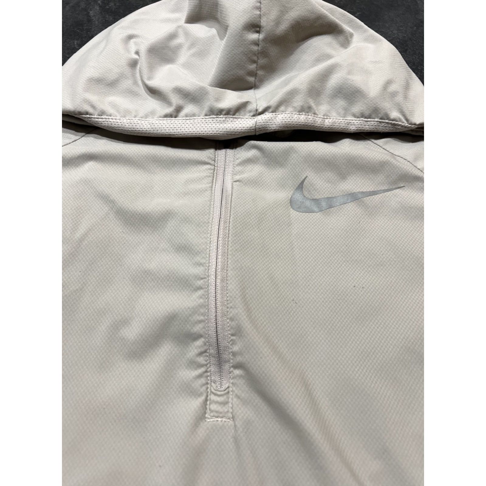 Nike Nike Running Hoodie Mens M Short Sleeve Pullover 1/4 Zip Taupe Standard Fit Size US M / EU 48-50 / 2 - 7 Thumbnail