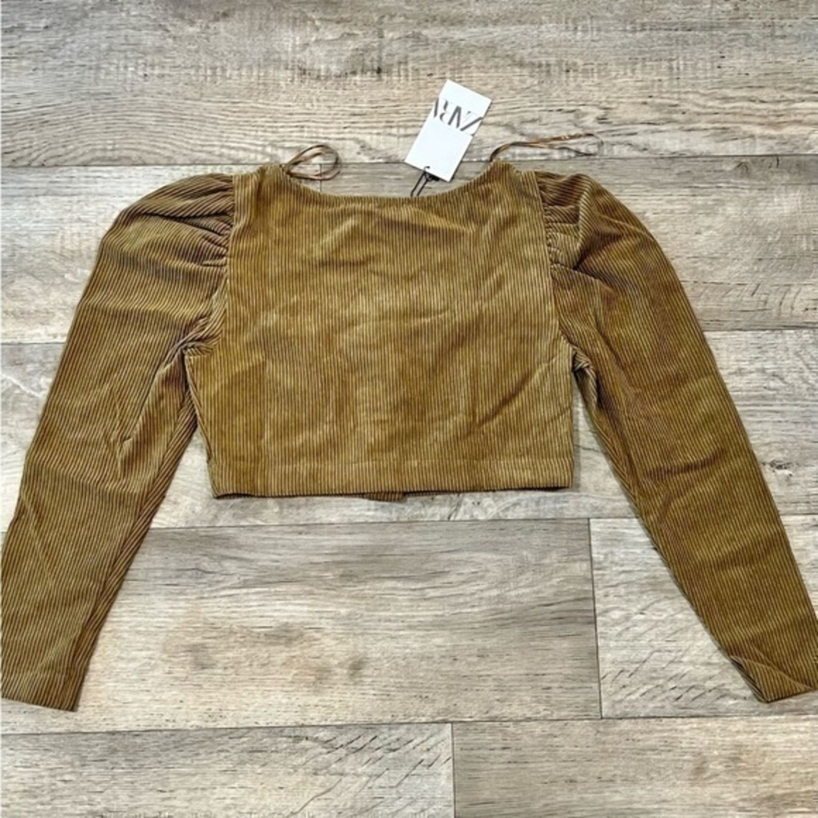 Zara ZARA Top with Metal Buttons NWT Size M / US 6-8 / IT 42-44 - 22 Thumbnail