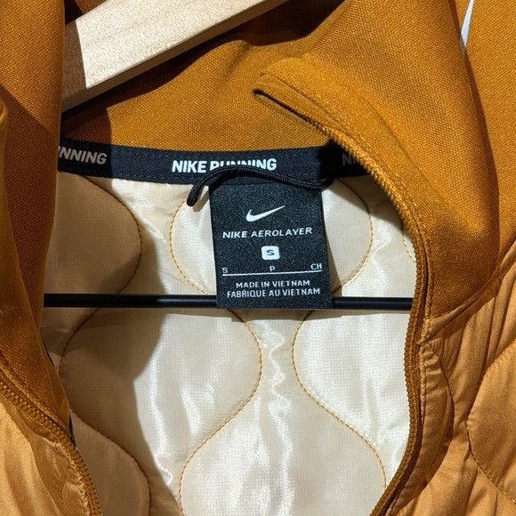 Nike New Nike Aerolayer Women's Running Vest Sz Small S Size S / US 4 / IT 40 - 11 Thumbnail