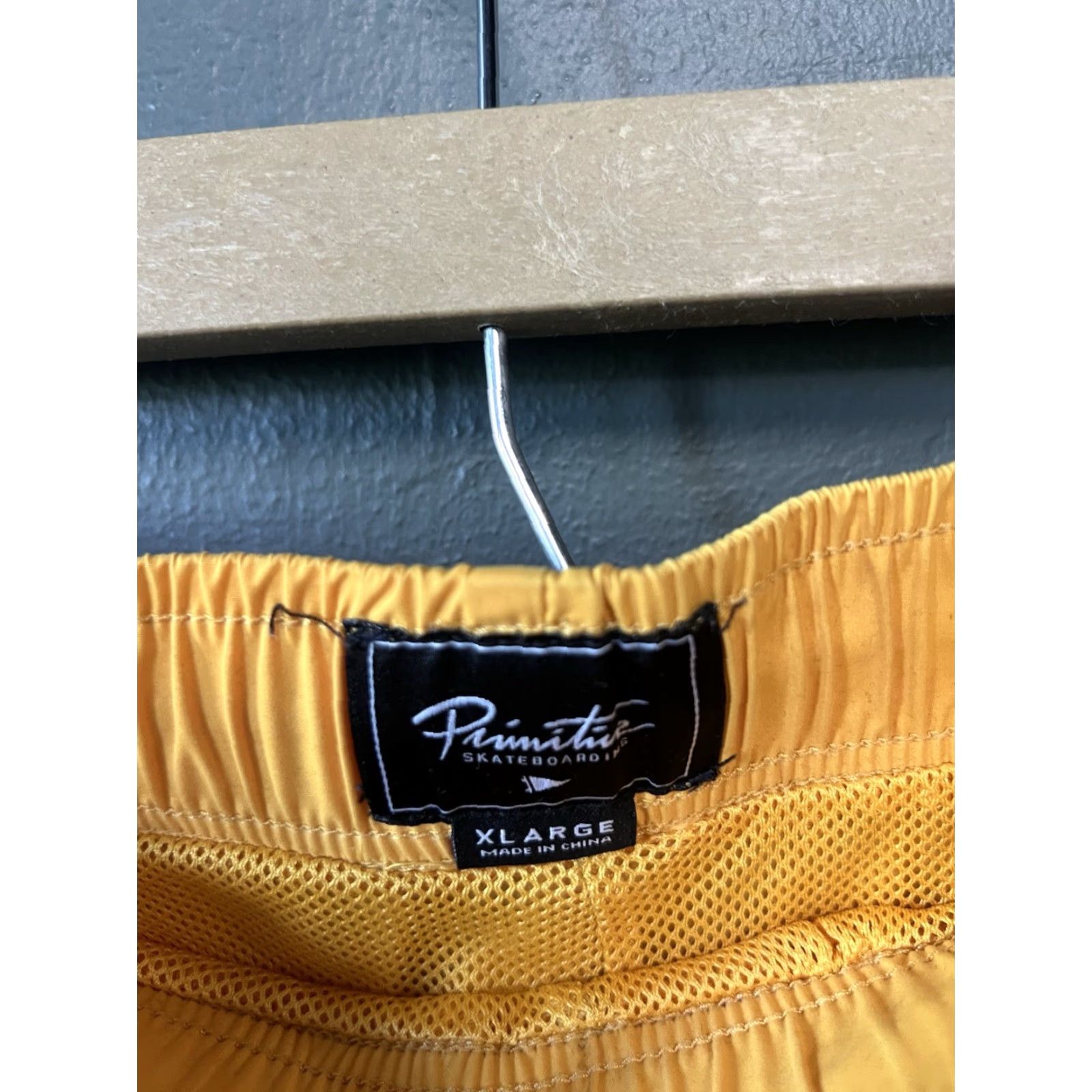 Primitive VINTAGE Primitive Apparel Mens Yellow Swim Trunks w/ Lining Size XL w/ Drawstring Size ONE SIZE - 3 Thumbnail