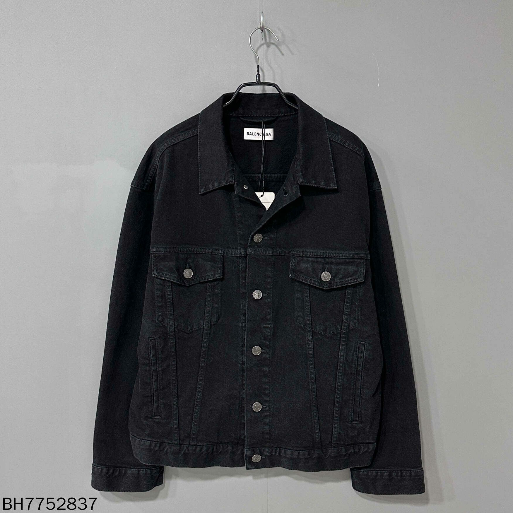 Balenciaga Balenciaga Rhinestone Logo Denim Jacket Size XS / US 0-2 / IT 36-38 - 1 Thumbnail
