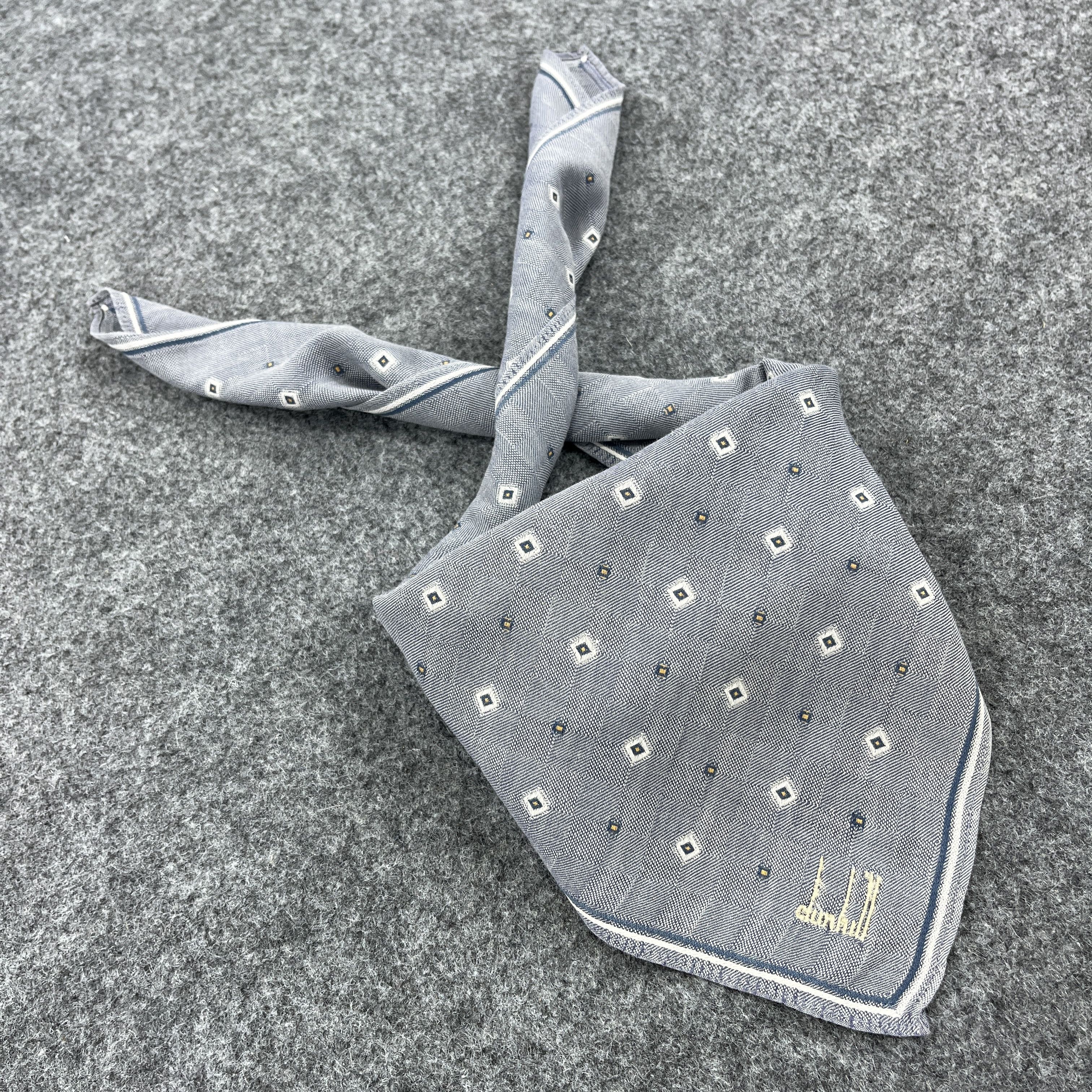 Alfred Dunhill Vintage Dunhill Handkerchief / Bandana / Neckerchief B581 Size ONE SIZE - 1 Thumbnail