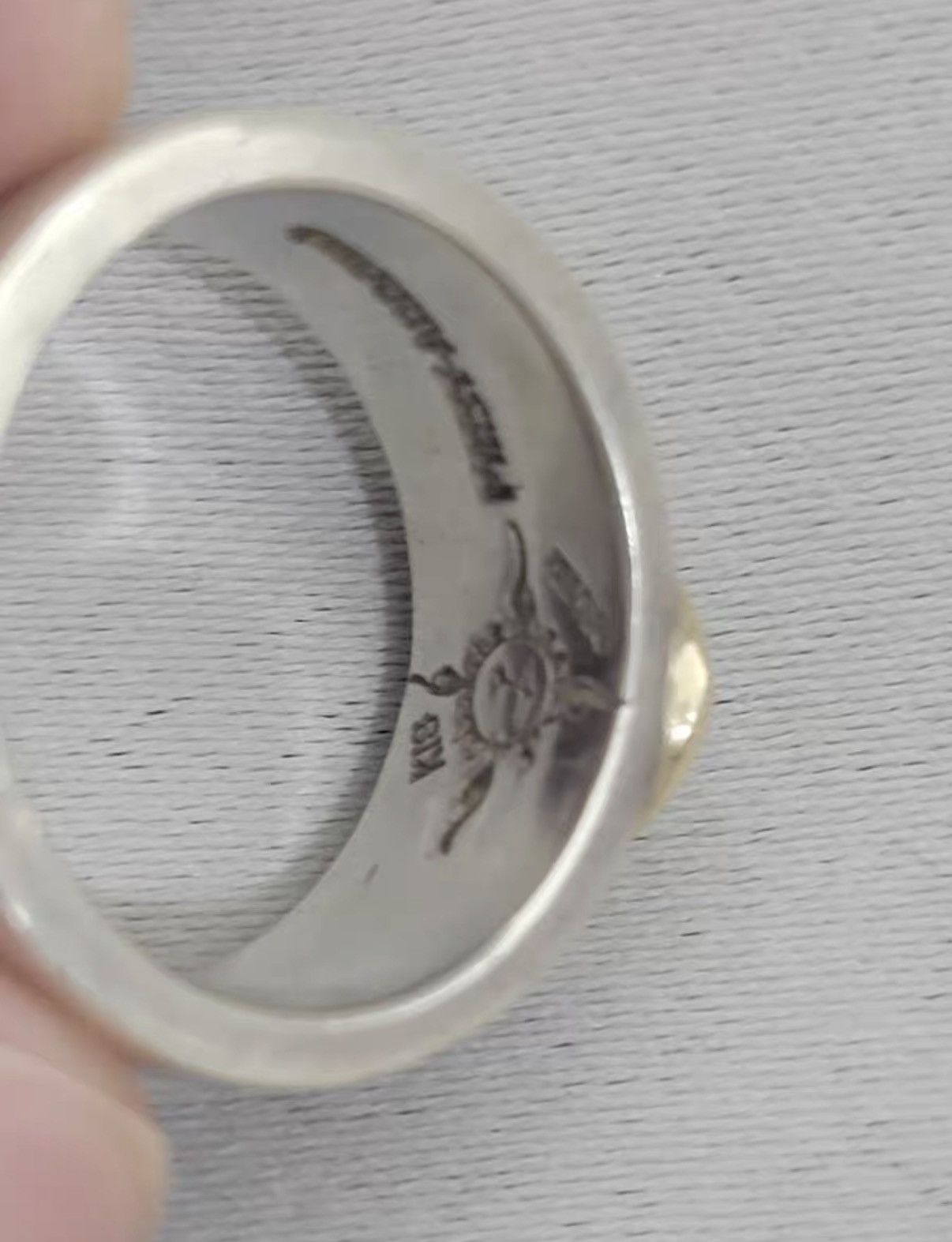 First Arrow's First Arrow’s 18K Gold Point Stamping Flat Hammered Ring Size ONE SIZE - 6 Thumbnail