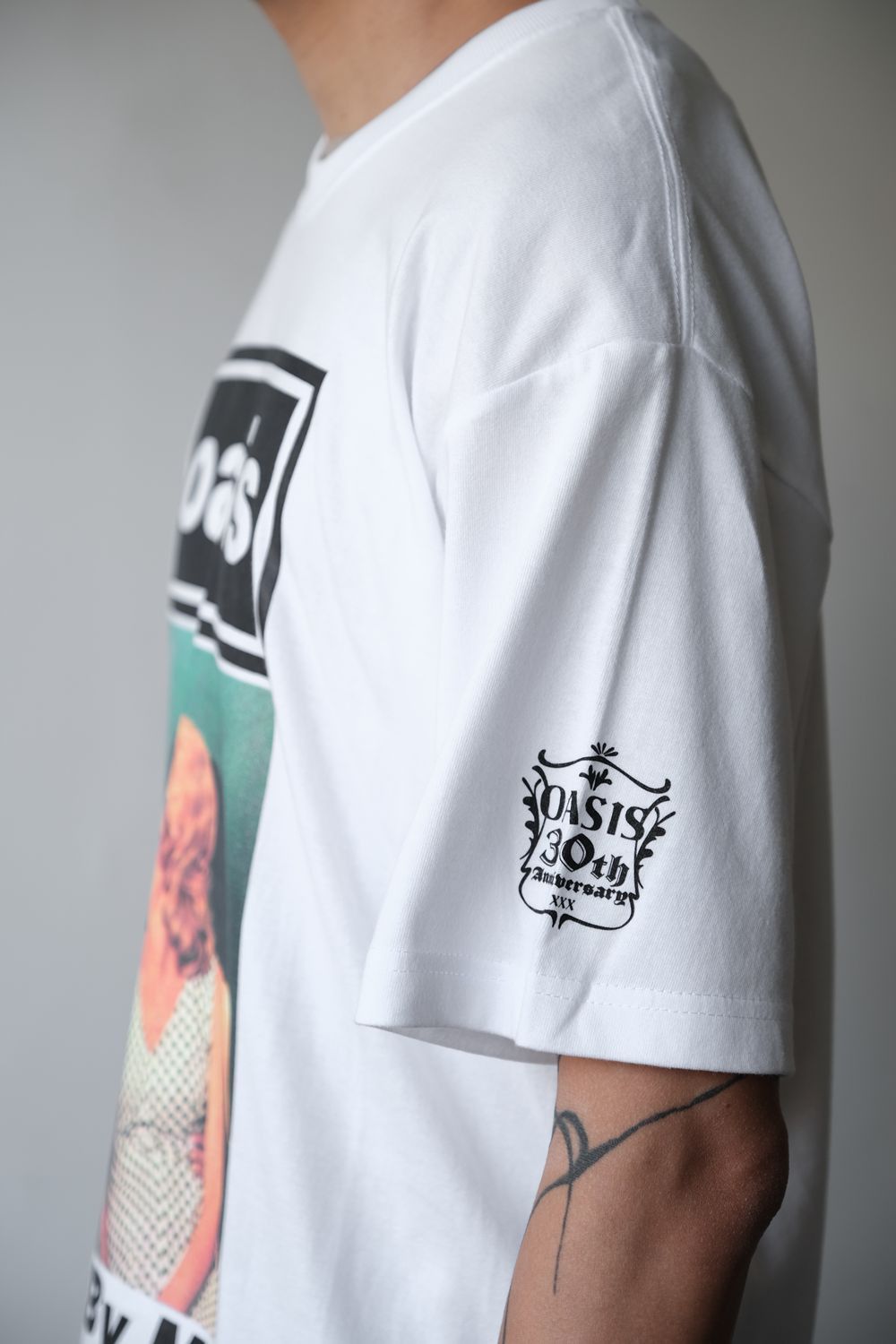 ADAM ET ROPE Oasis ADAM ET ROPE' 30th Anniversary Tee Stand By Me White Size US L / EU 52-54 / 3 - 3 Thumbnail