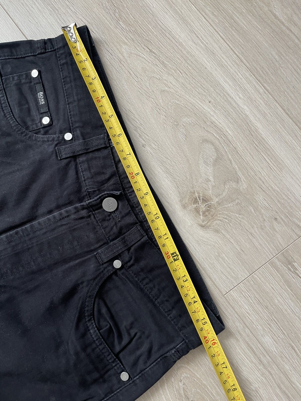 Hugo Boss Hugo Boss alabama black classic vintage jeans pants 32/32 Size US 32 / EU 48 - 8 Thumbnail