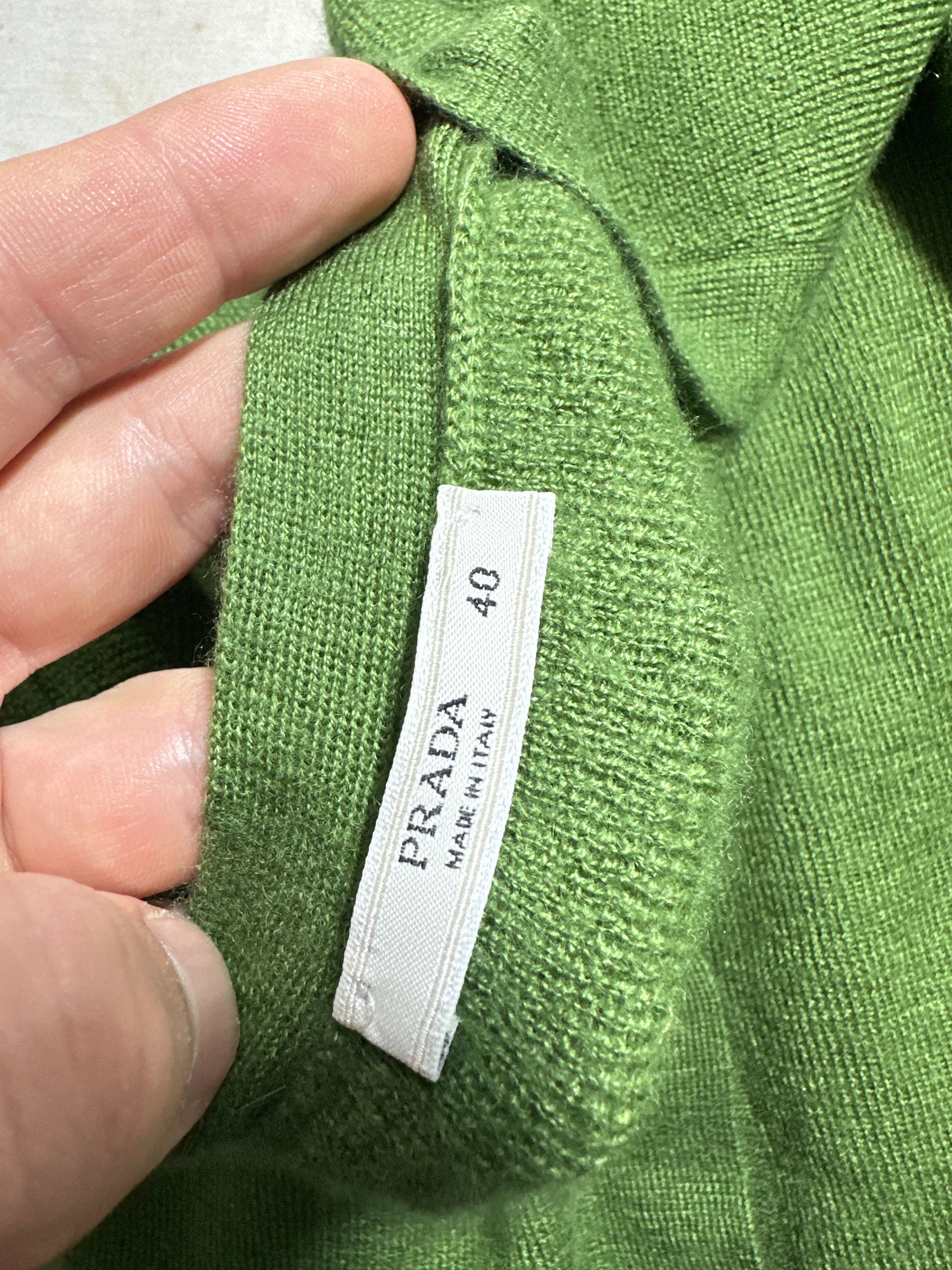 Prada Prada Cashmere Silk V Neck Cardigan Fine Knit Button 40 IT Size S / US 4 / IT 40 - 14 Thumbnail