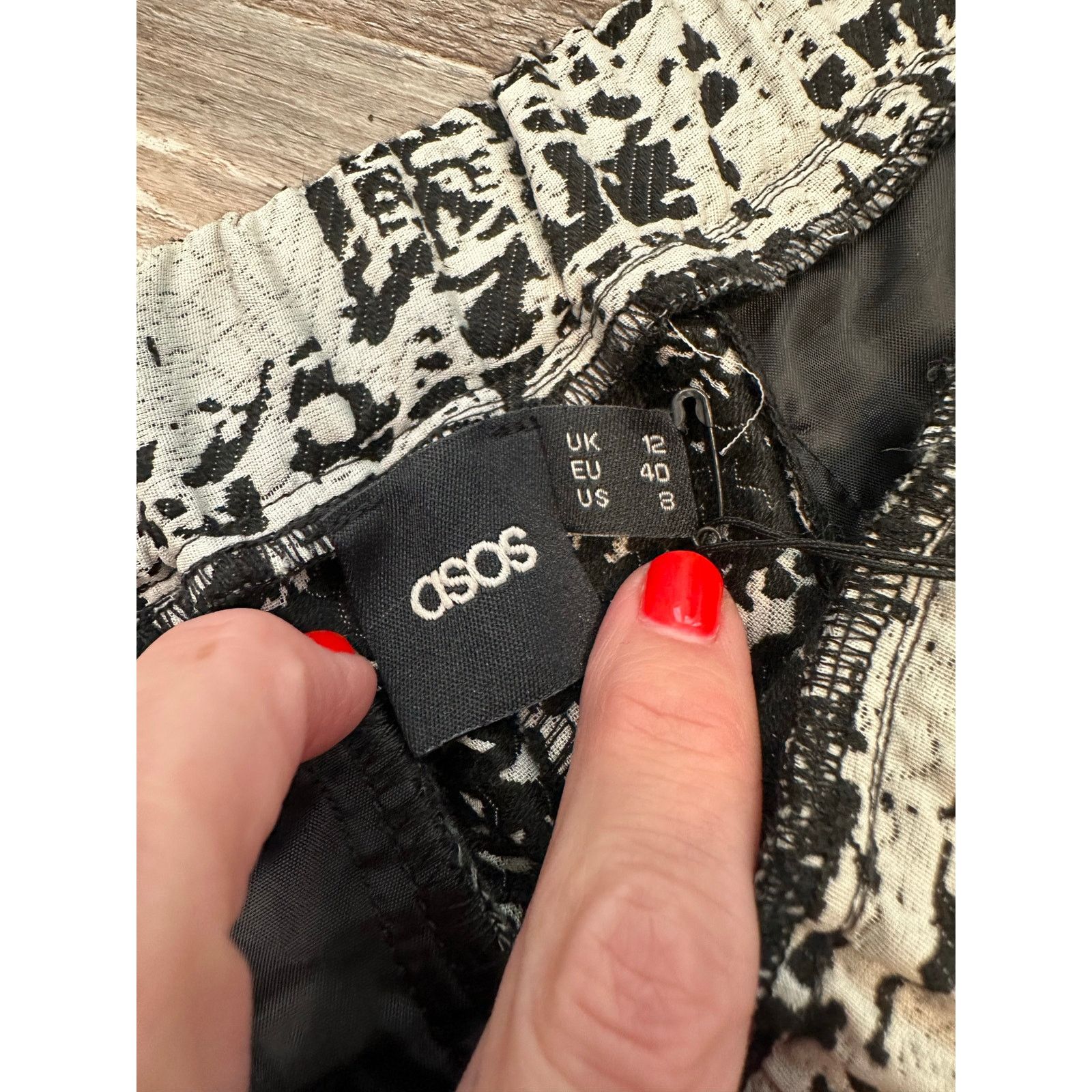 Asos ASOS Abstract black/gray print women's pants sz 8 NWT Size 30" / US 8 / IT 44 - 6 Thumbnail