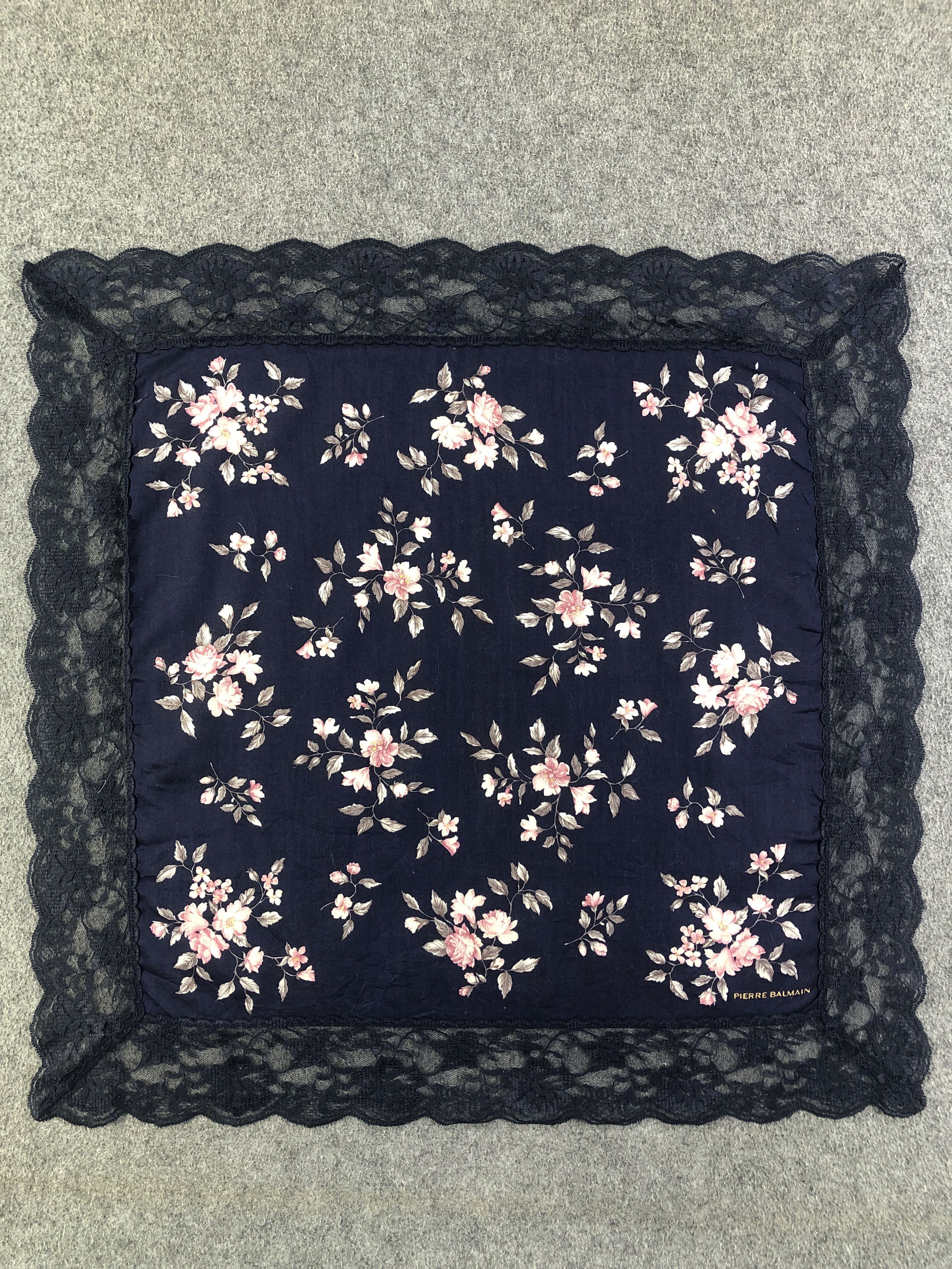 Pierre Balmain × Vintage Pierre Balmain Handkerchief / Bandana / Neckerchief Size ONE SIZE - 3 Thumbnail