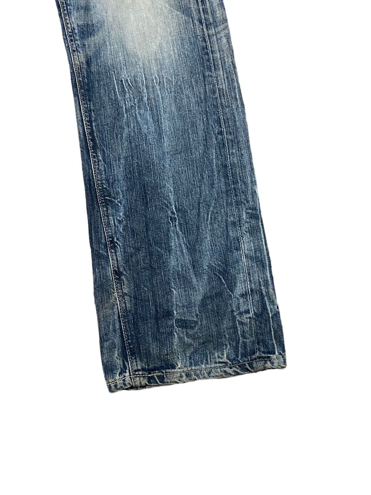 Edwin Vintage Edwin 503 blue trip flare distressed jeans Size US 35 - 8 Thumbnail