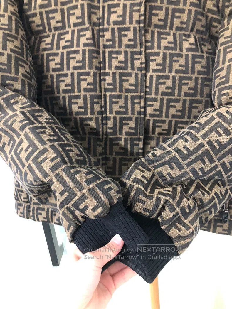 Fendi Fendi All-Print Down Jacket Size S / US 4 / IT 40 - 4 Thumbnail