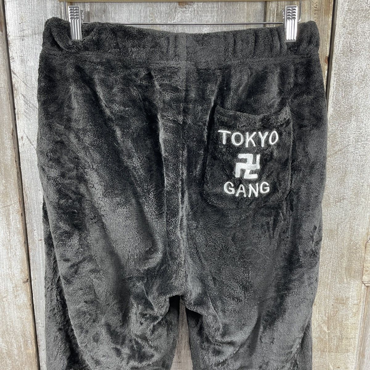 Japanese Brand Vintage Tokyo Revengers Gang Fleece Pants Size US 31 - 3 Thumbnail