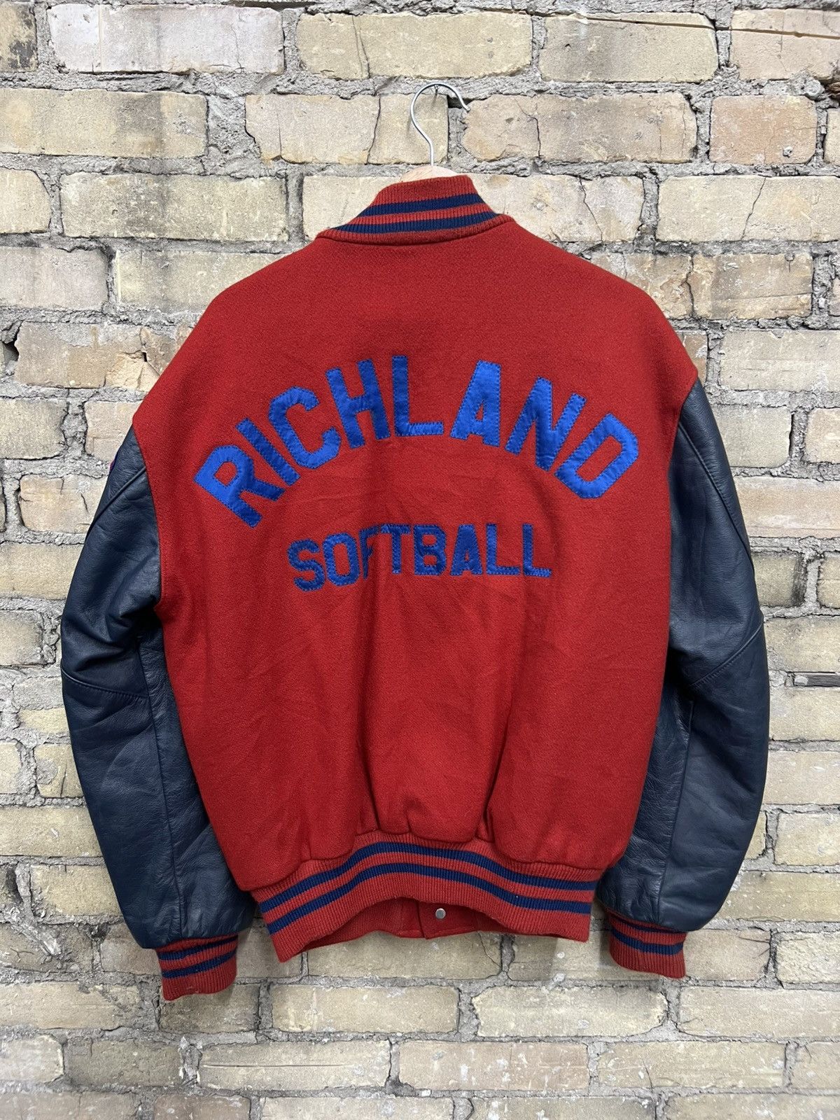 Vintage Vintage Varsity Jacket 2006 ANNIE Size US M / EU 48-50 / 2 - 3 Thumbnail