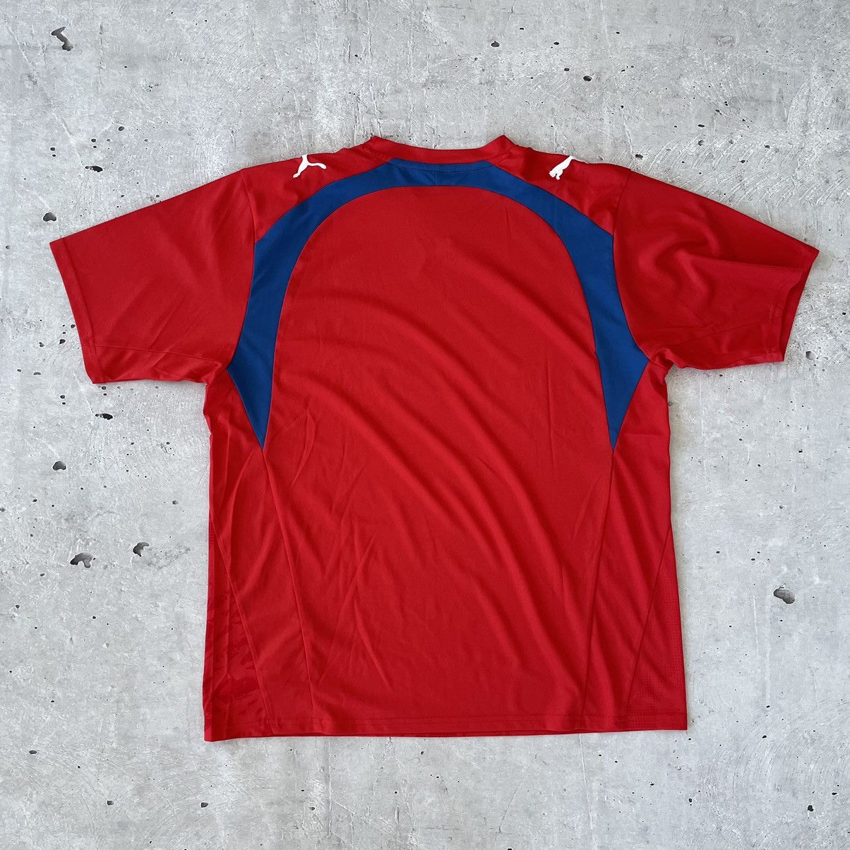 Puma 2006-08 Czech Republic Basic Home Shirt Size US XL / EU 56 / 4 - 5 Thumbnail