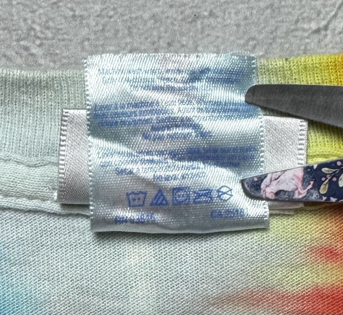 Gildan Disney Parks 2013 Over Printed T-Shirt Tie Dye Gildan Size US L / EU 52-54 / 3 - 14 Thumbnail