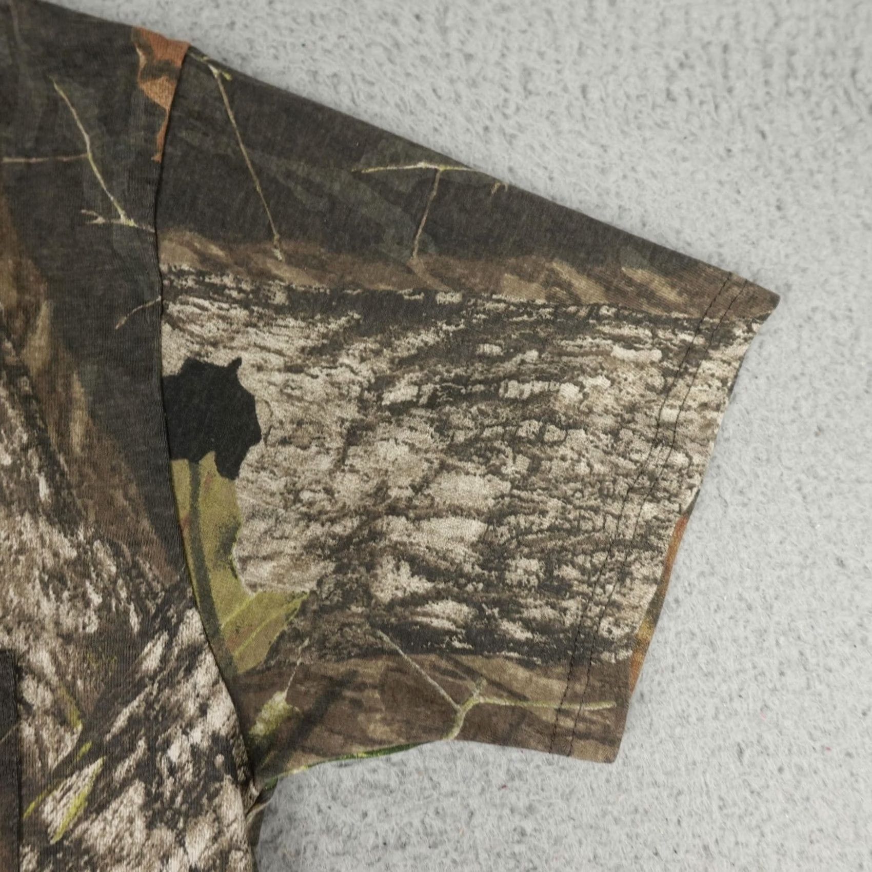 Vintage Mossy Oak Shirt Mens Medium Camouflage Diamond D Outfitters Pocket Tee Hunting Size US M / EU 48-50 / 2 - 7 Thumbnail