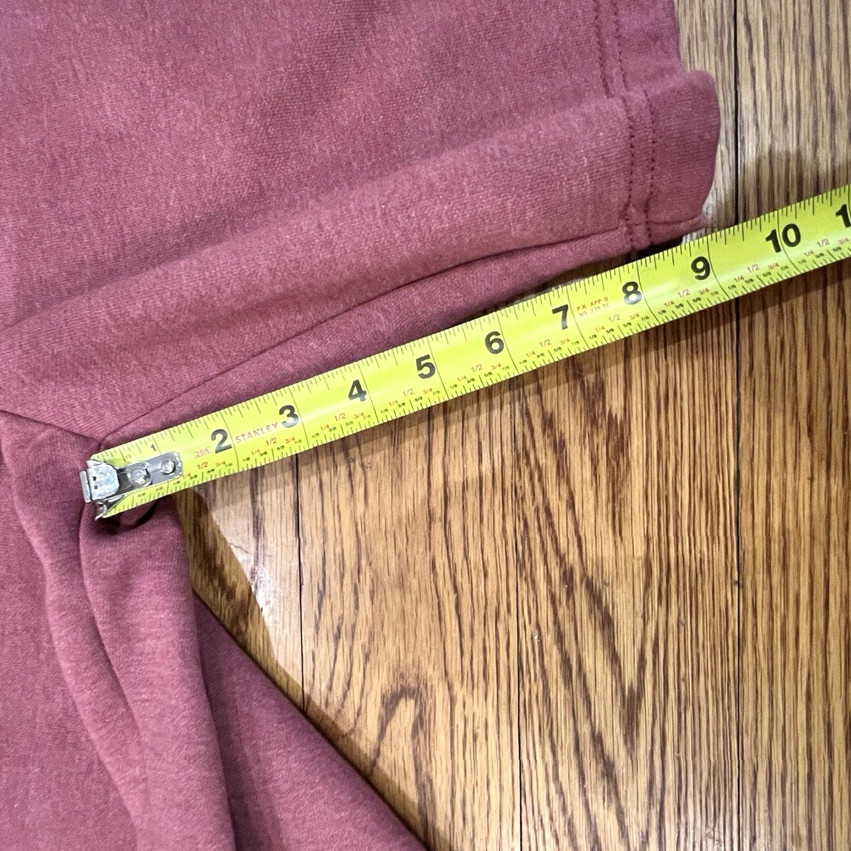 Carhartt Carhartt Men's Loose Fit Mid Weight Fleece Shorts 2XL Blue with Pockets Made of Polyester Fleece Casual Relaxed Fit Shorts Mauve 9in Inseam Size US XXL / EU 58 / 5 - 7 Thumbnail