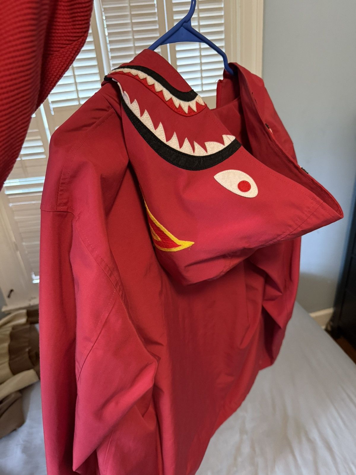 Bape Bape shark hood red windbreaker Size US L / EU 52-54 / 3 - 1 Thumbnail