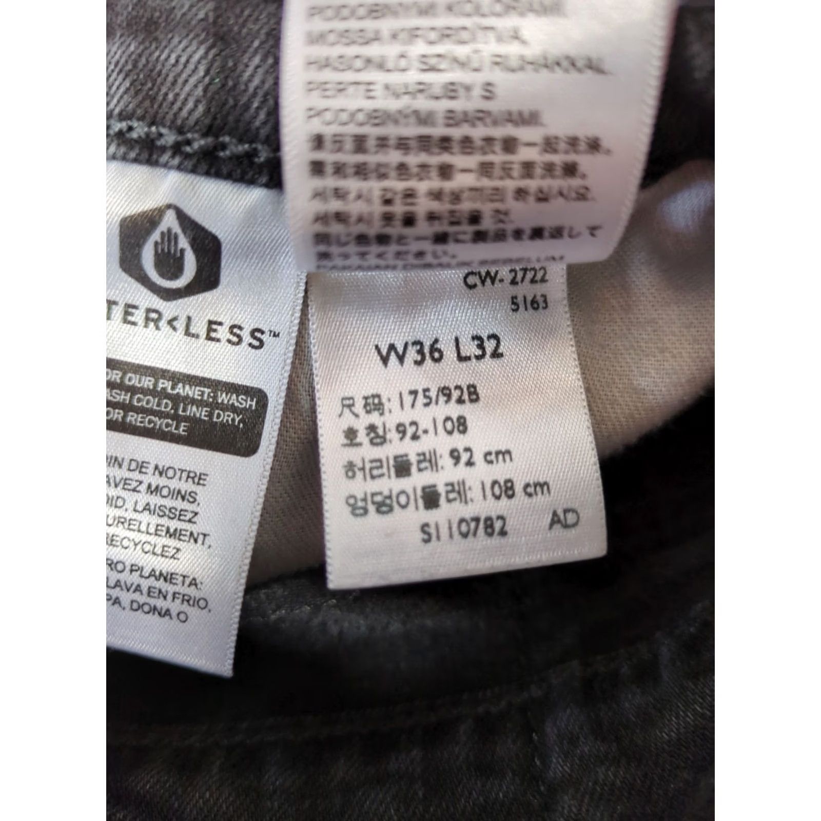 Levi's VINTAGE Levi's Waterless 559 Jeans 36x32 Mens Black Straight Jeans Mens Regular Size 36x32 Black Levi's 559 Jeans 90s? Size US 36 / EU 52 - 7 Thumbnail