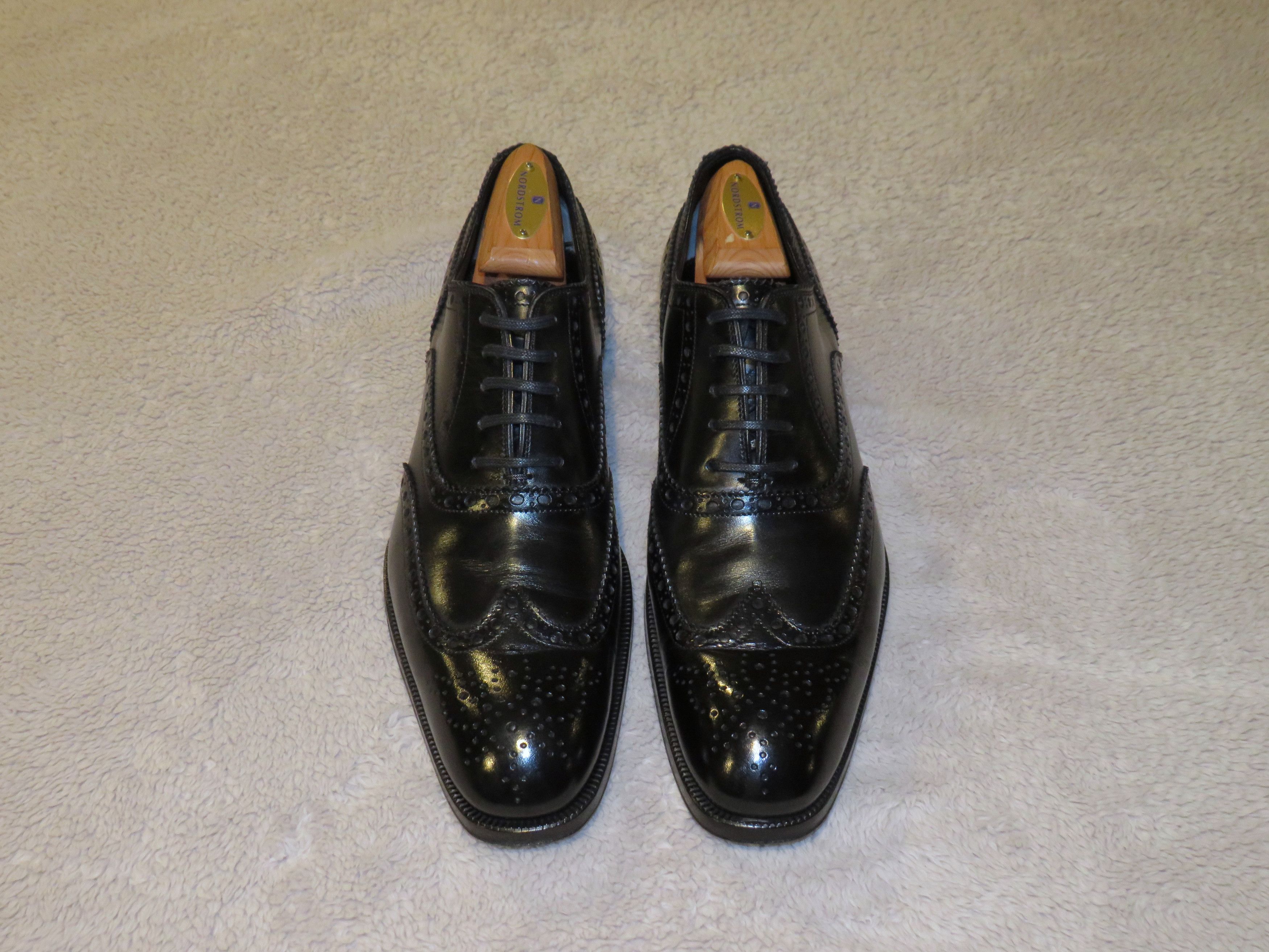 Tom Ford Black Leather Medallion Wing Tip Brogues 9.5 T  display picture 3