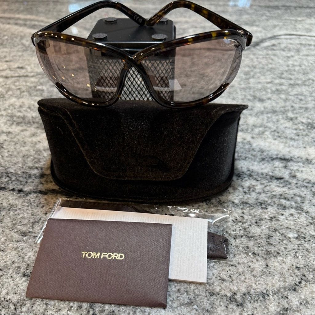 Tom Ford Tom Ford TF 1069 Brown Sunglasses Size ONE SIZE - 2 Thumbnail