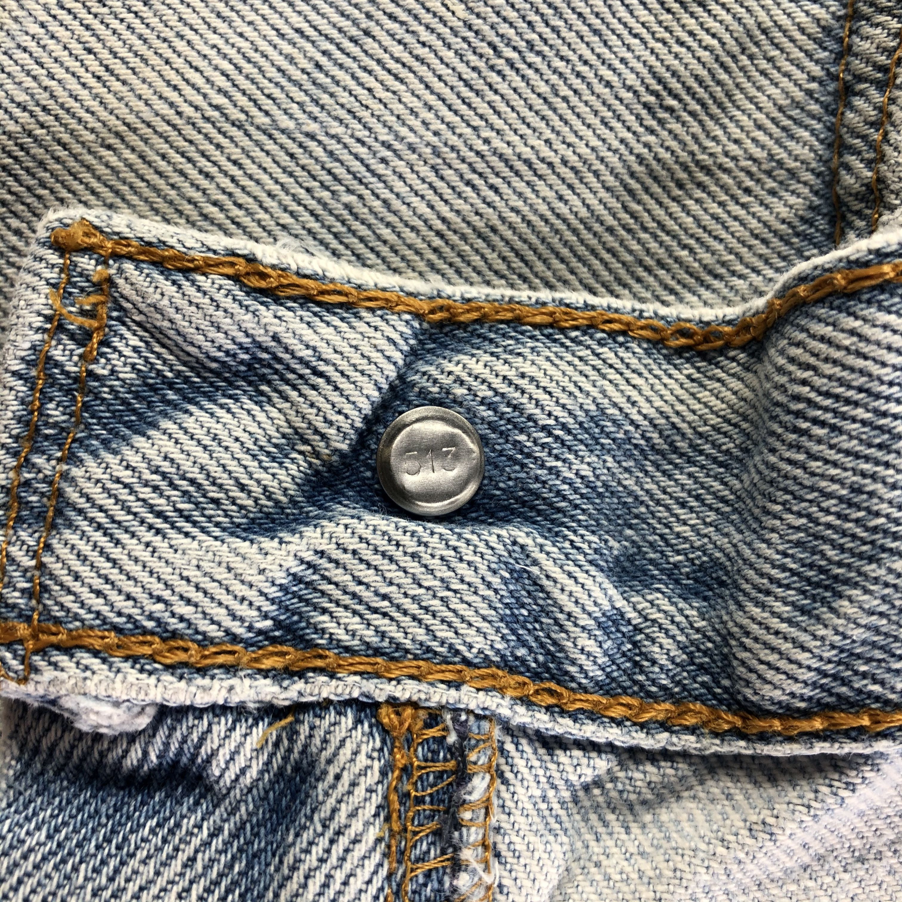 Levi's 90s Vintage Light Wash Levis 550 Jeans-J3697 Size US 33 - 12 Thumbnail