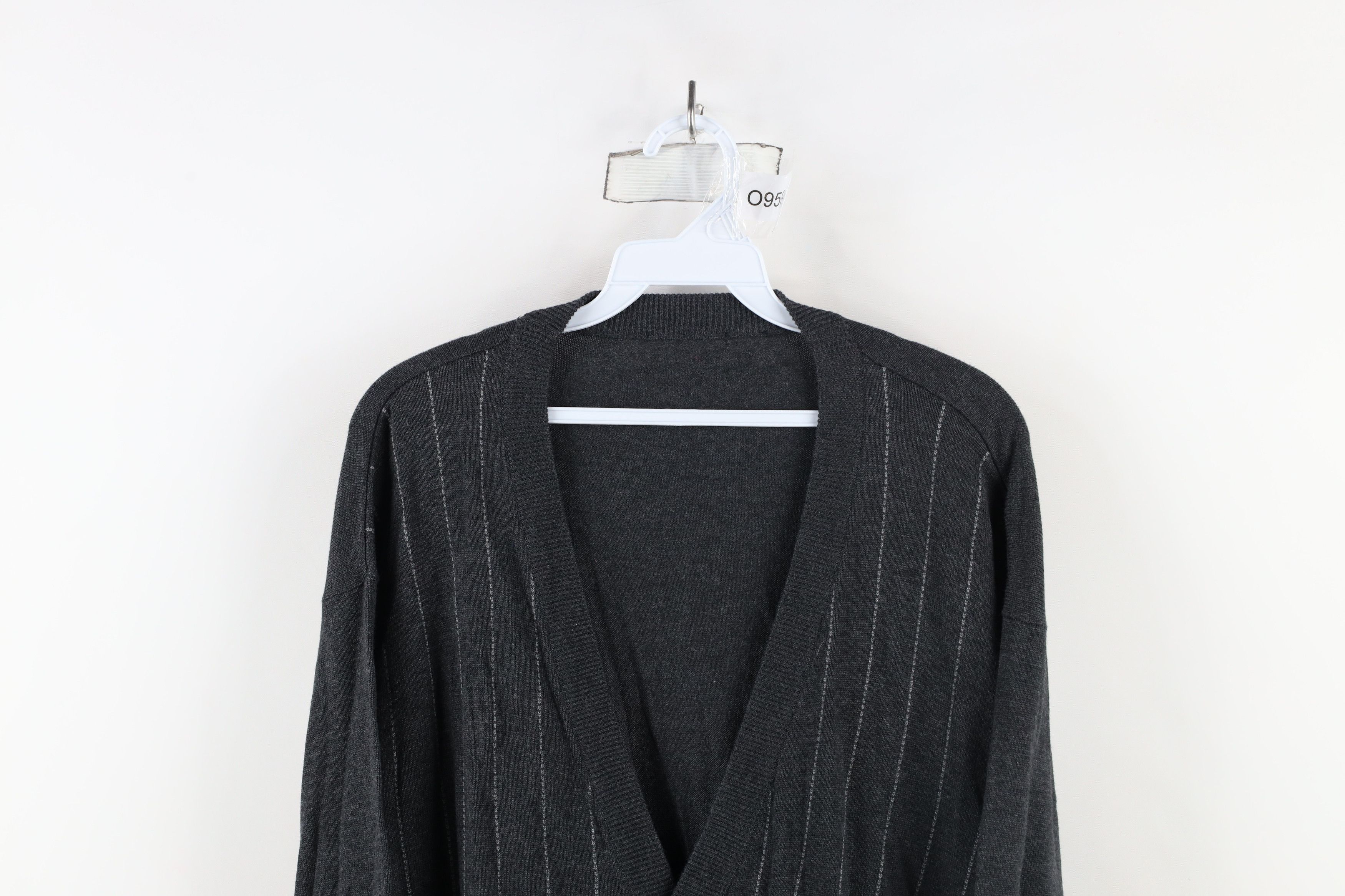 Vintage Vintage 90s Streetwear Knit Button Cardigan Sweater Gray Size US XXL / EU 58 / 5 - 2 Thumbnail