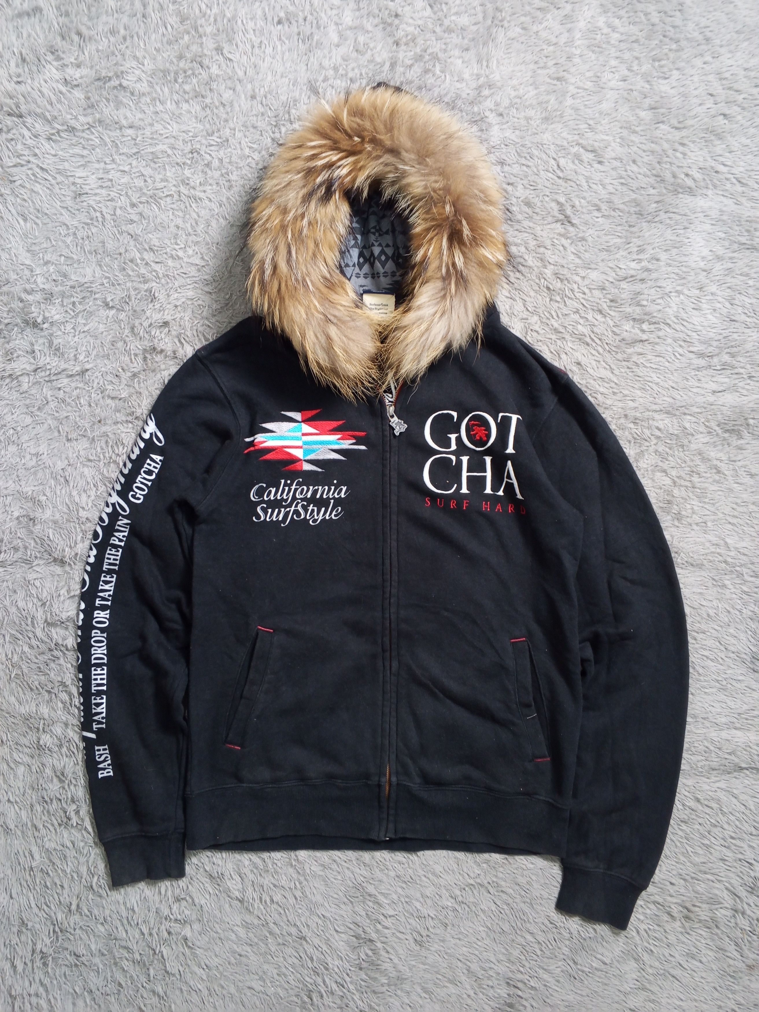 Gotcha Vintage Gotcha Faux Fur Native Embiored Size US M / EU 48-50 / 2 - 1 Thumbnail