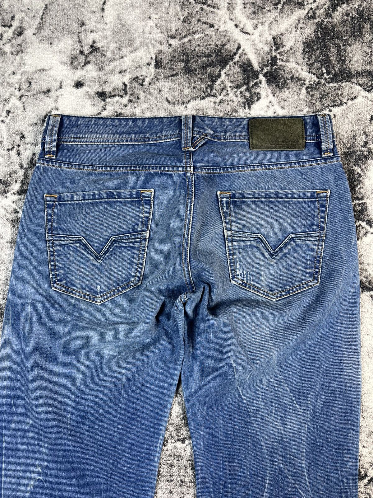 Diesel Diesel Larkee Regular Straight Jeans Tag 31 Fit 34 Size US 31 - 11 Thumbnail