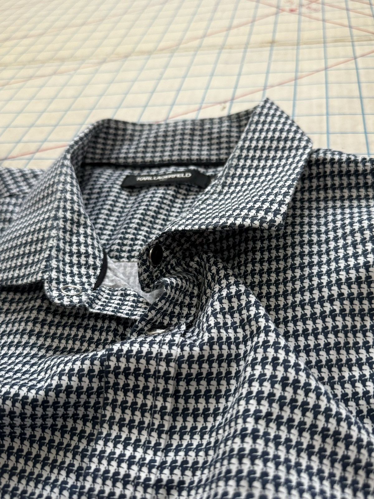 Karl Lagerfeld Karl Lagerfeld Pearl Snap Button Up Shirt Size XL Size US XL / EU 56 / 4 - 7 Thumbnail