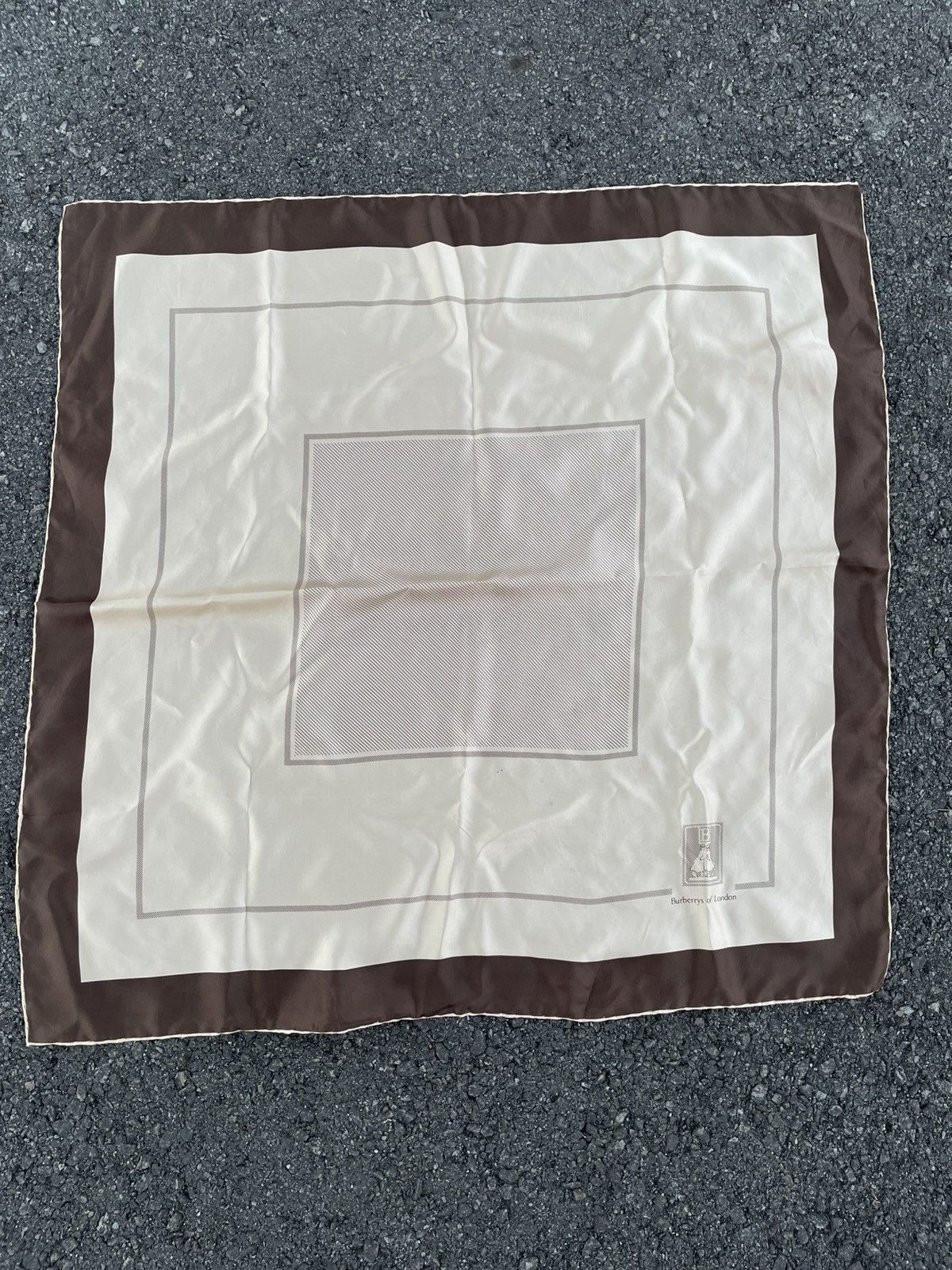 Burberry Burberrys Scarf Size ONE SIZE - 2 Thumbnail