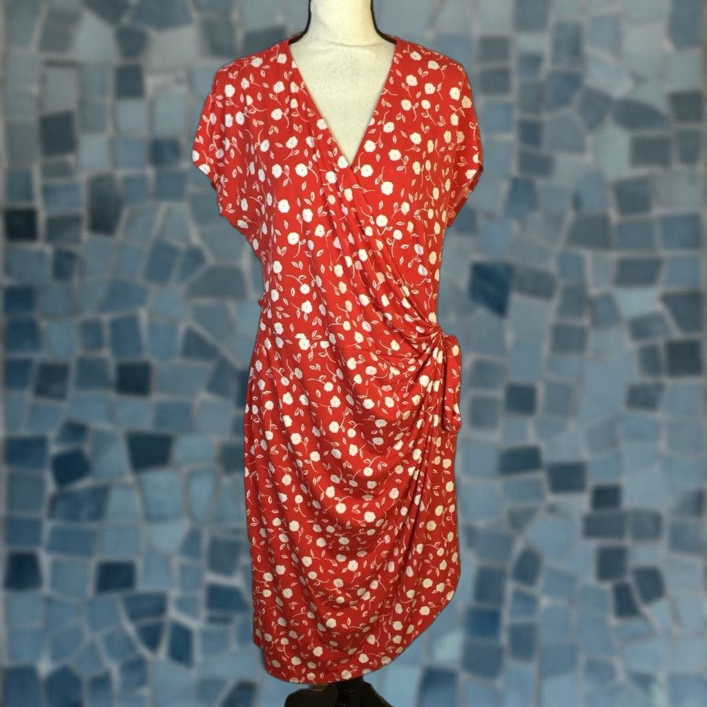 Maggy London Wrap Dress Size 18 Womans Red White Floral Knit Cap Sleeve Tie  Waist Dress