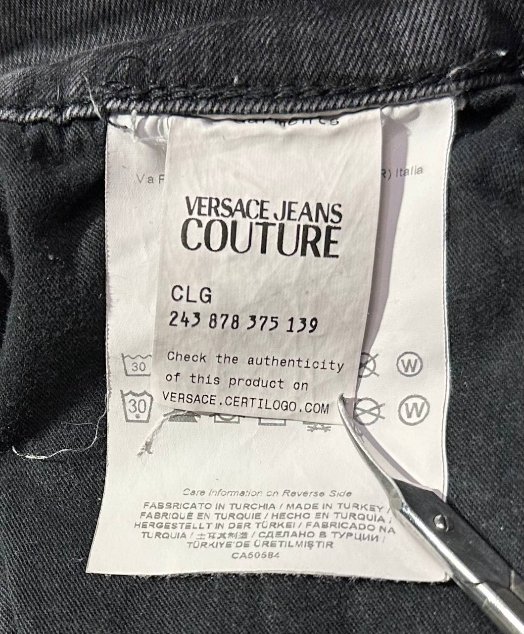Versace × Versace Jeans Couture Versace Jeans Couture Logo Patch Slim Jeans denim black Size US 30 / EU 46 - 9 Thumbnail