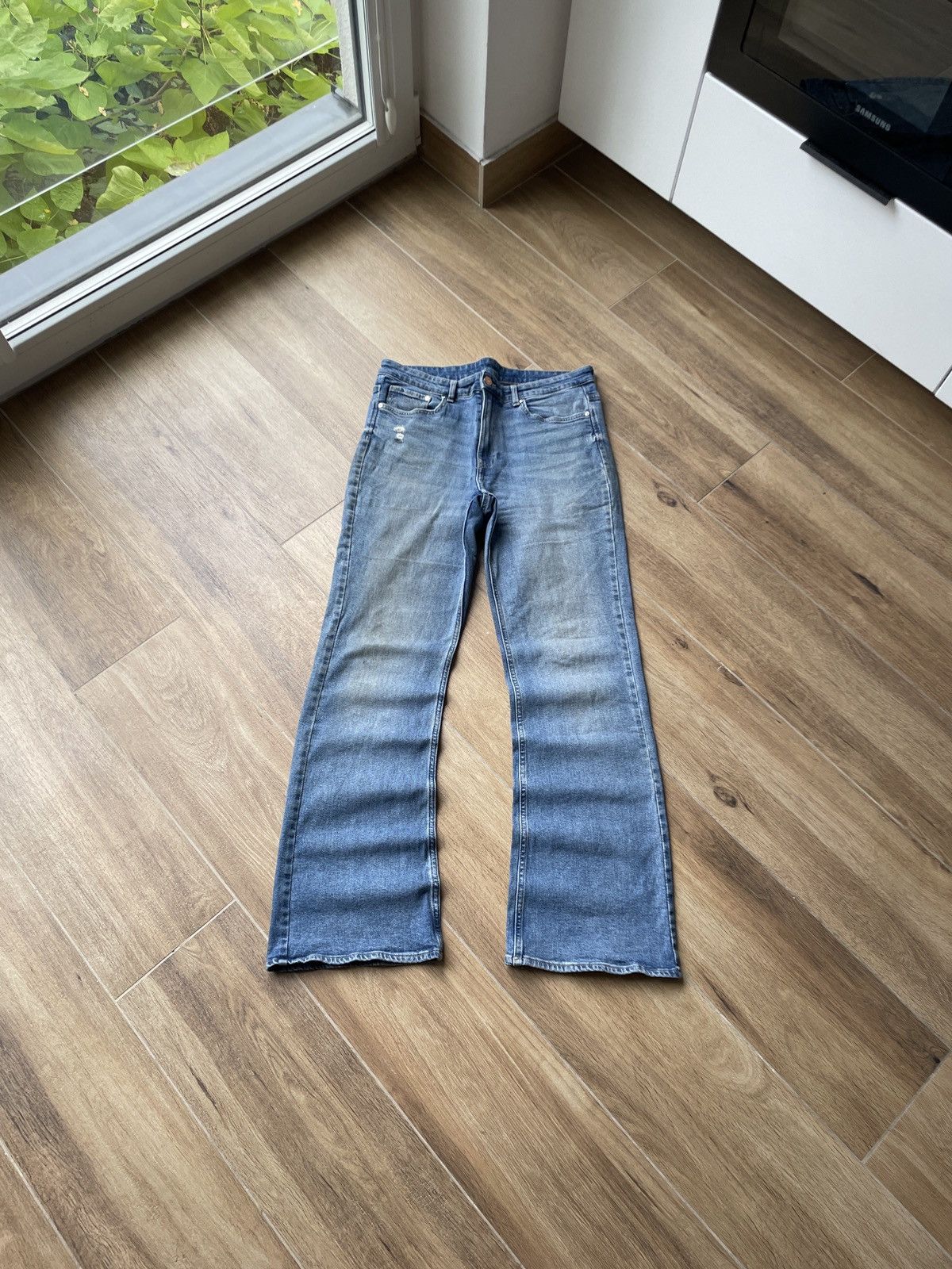 Vintage Vintage Flared Jeans Dirty Avant Garde Slim Japanese wide Size US 32 / EU 48 - 1 Thumbnail