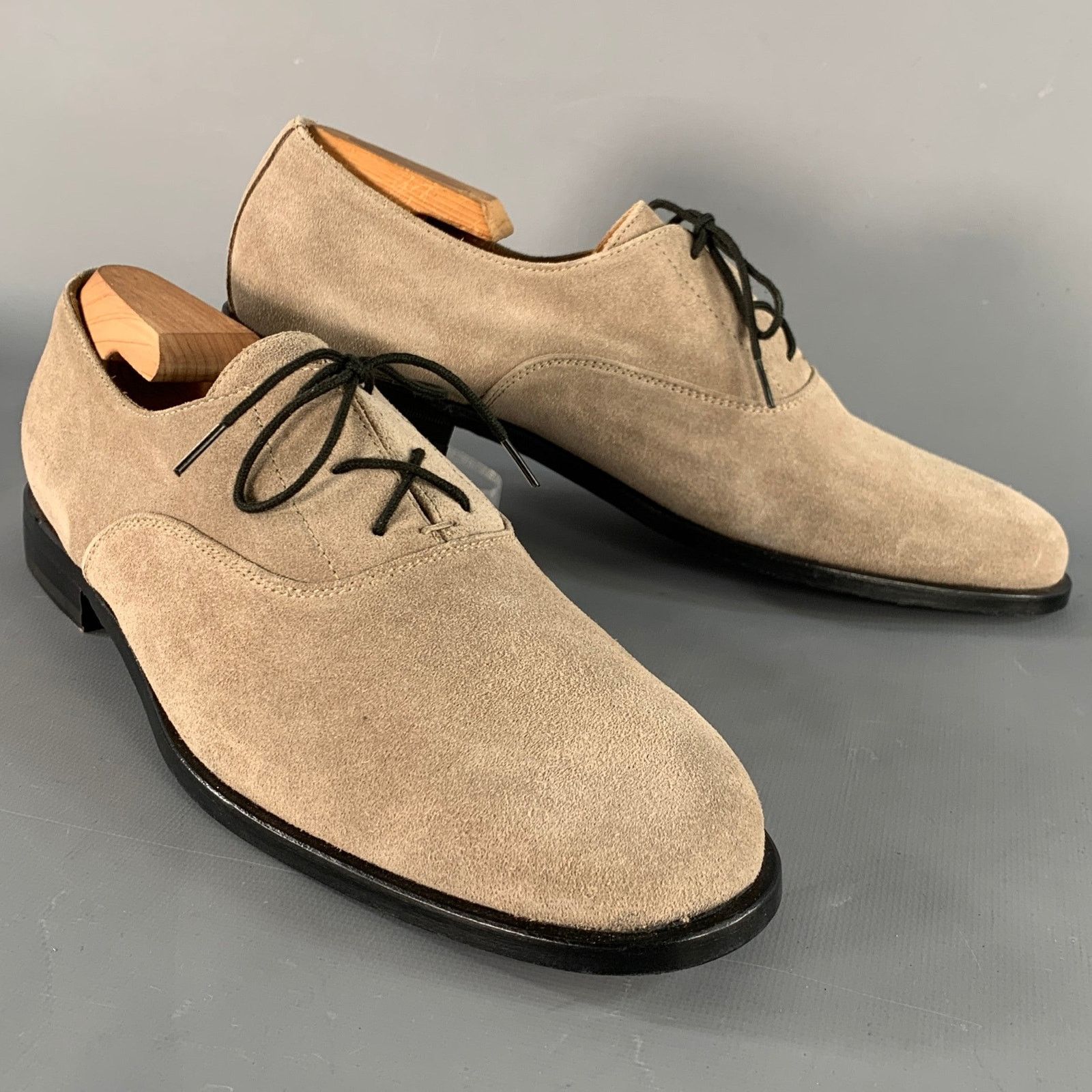 Common Projects COMMON PROJECTS Size 11 Taupe Suede Lace-Up Oxford Shoes Size US 11 / IT 41 - 1 Thumbnail