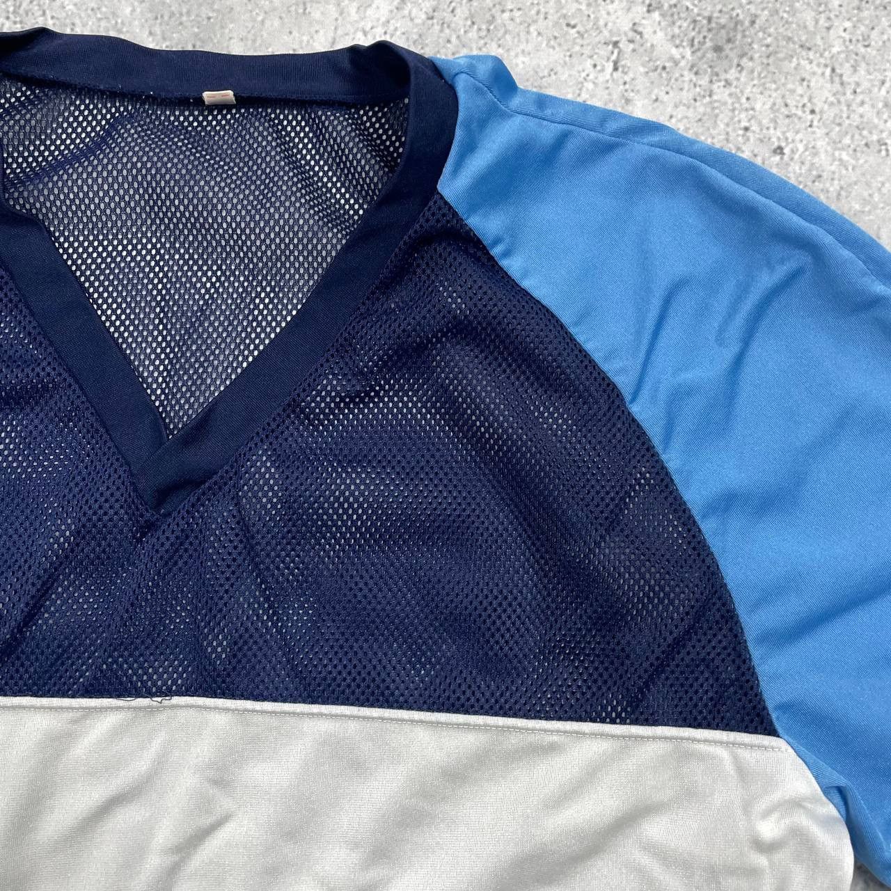 Adidas Vintage 80s Adidas Trefoil Mesh V-Neck T Shirt Blue Size M Size US M / EU 48-50 / 2 - 9 Thumbnail