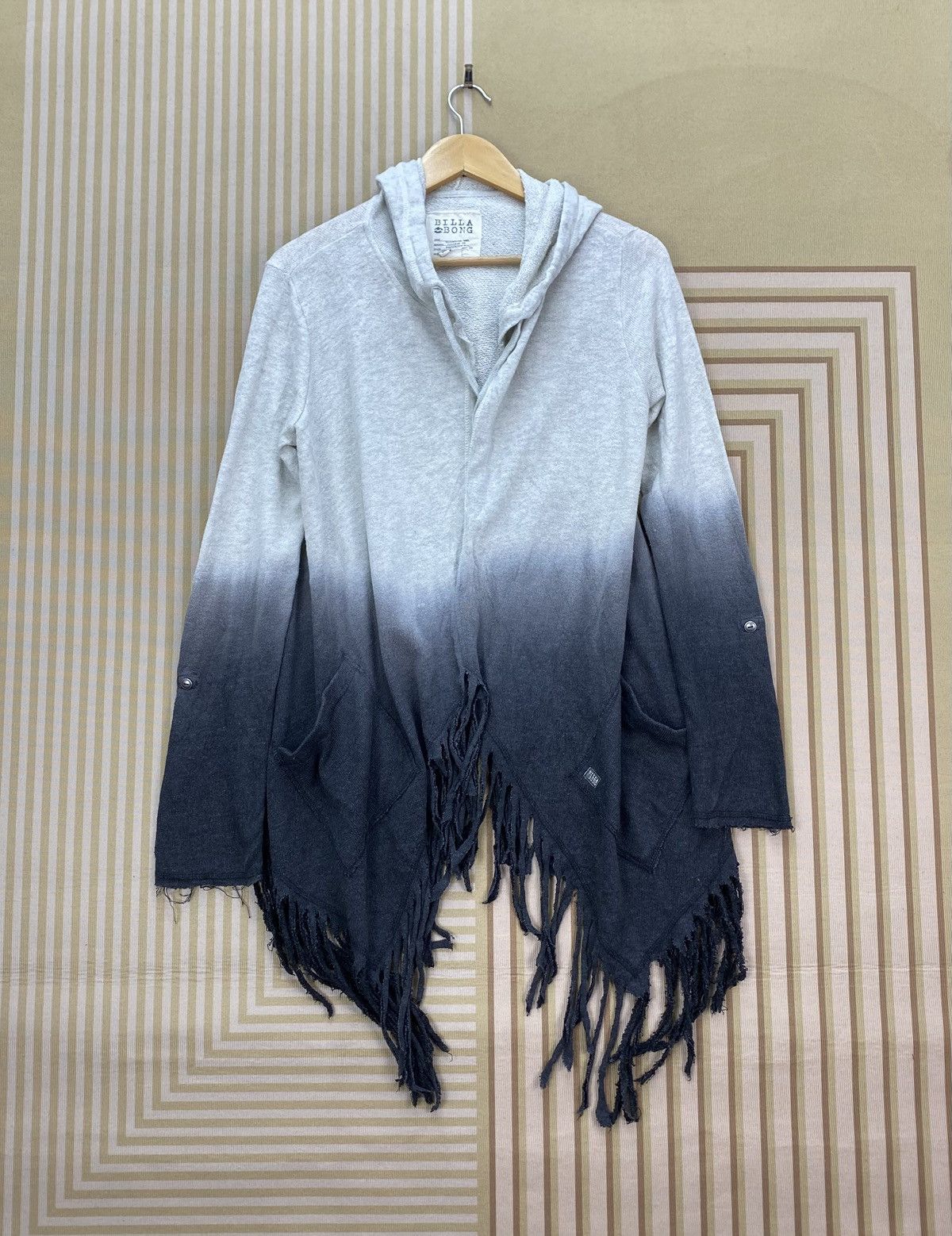 Billabong 🫶 Billabong hooded cardigan fringe hem Size US M / EU 48-50 / 2 - 1 Thumbnail