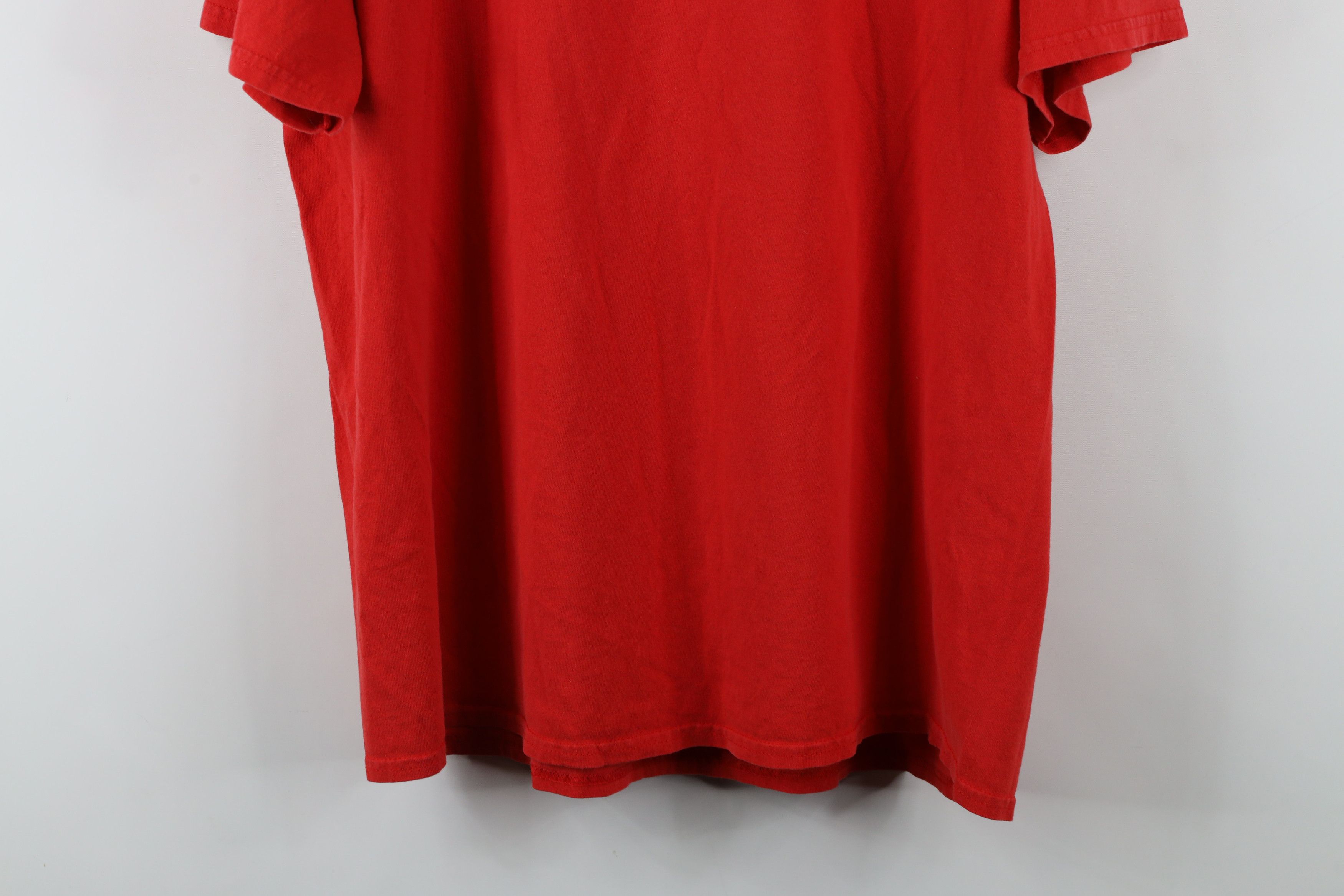 Vintage Vintage Y2K Direct From Graceland Elvis Presley T-Shirt Red Size US XL / EU 56 / 4 - 13 Thumbnail