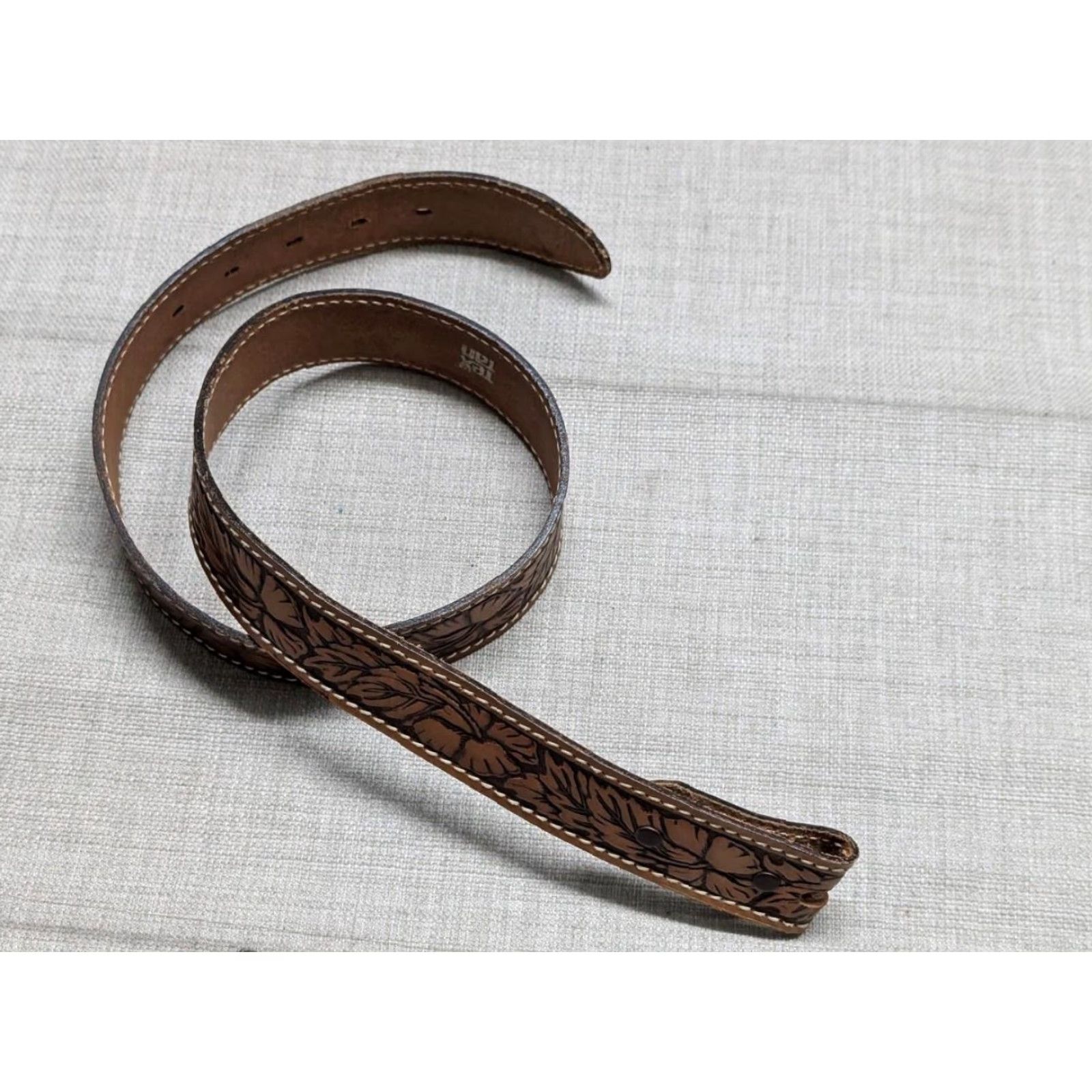 Vintage VINTAGE westERn belt tooled cowhide brown 32 belt Mens Western Belt Rodeo Buckle Straps 1-1/2" Size 32 - 7 Thumbnail
