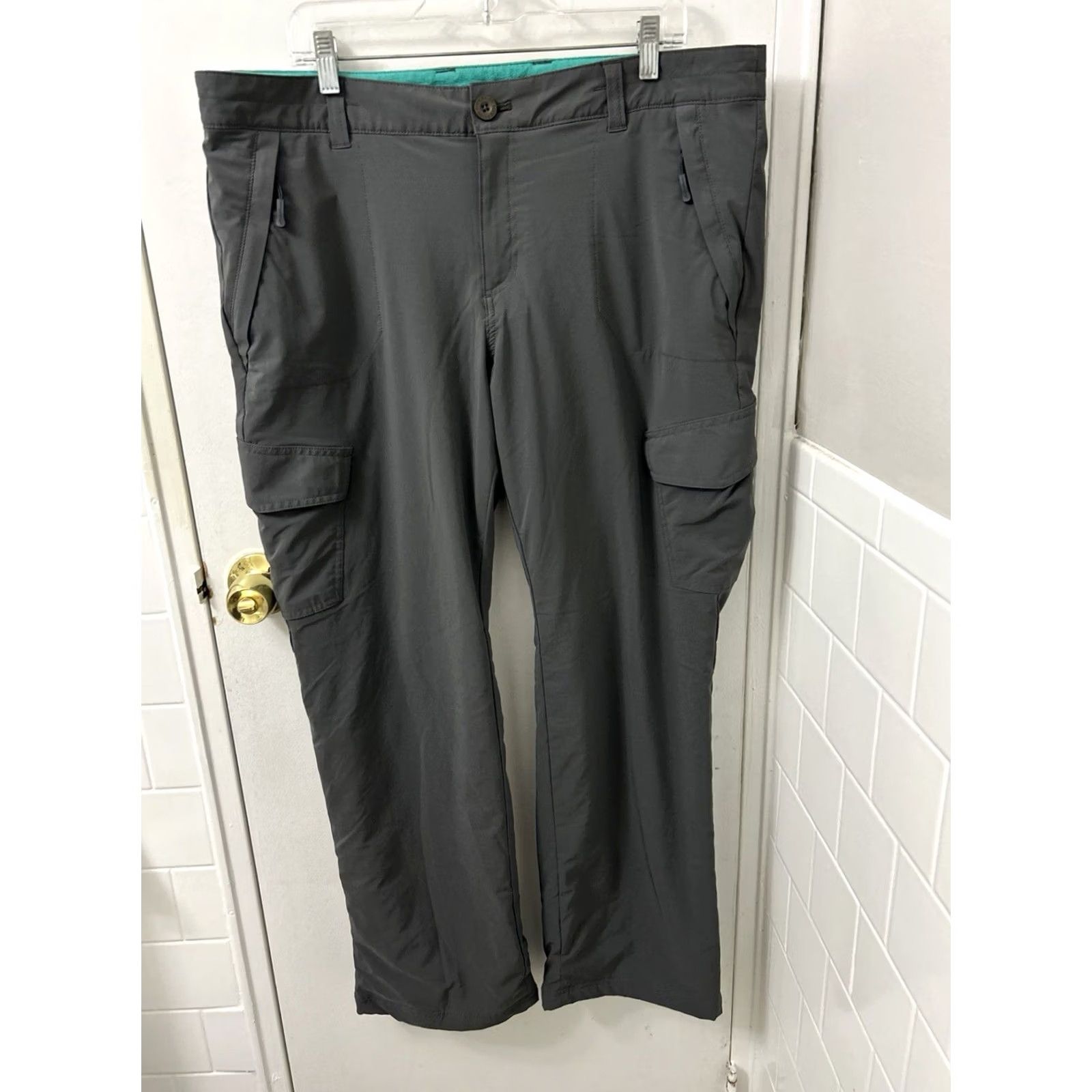 Eddie Bauer VINTAGE Eddie Bauer Cargo Pants Womens 18x32 Gray Teal First Ascent Hiking Size 40" / US 18 - 2 Thumbnail