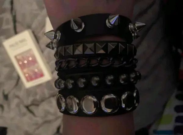 Leather Leather Cuff Bracelet Metal Studded Wristband Size ONE SIZE - 3 Thumbnail