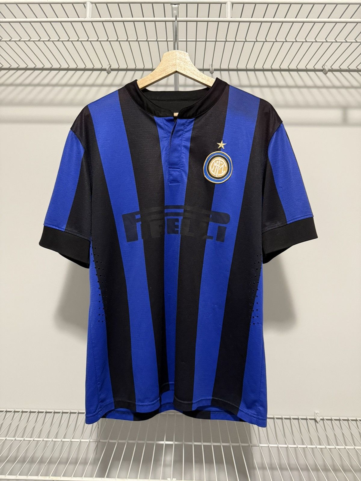 Vintage Inter Milan 2010/2011 Jersey Size US M / EU 48-50 / 2 - 1 Thumbnail