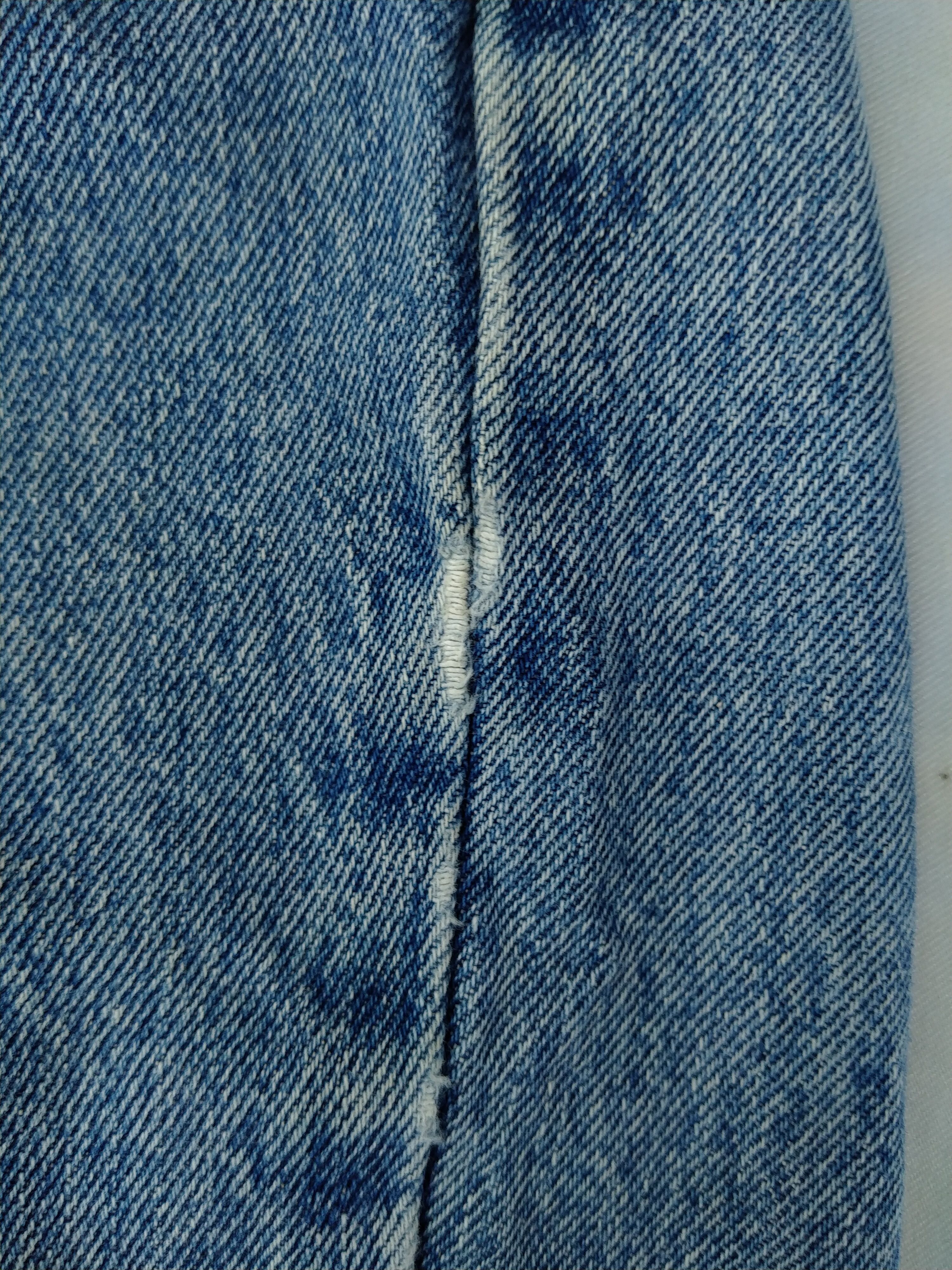 Levi's Vintage Levi's 560 Distressed Denim 38x30 -JN110 Size US 38 / EU 54 - 18 Thumbnail