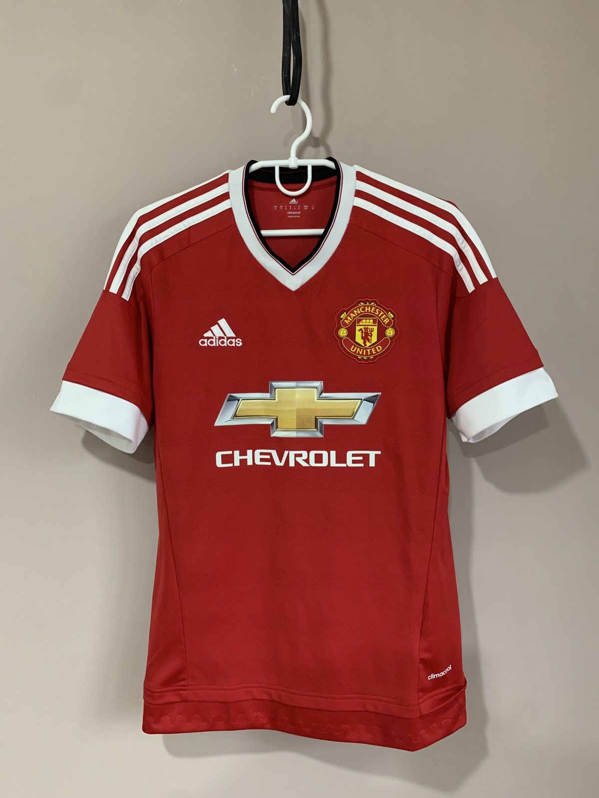 Adidas Manchester United 2015 Home Football Shirt Adidas Soccer S Size US S / EU 44-46 / 1 - 1 Thumbnail