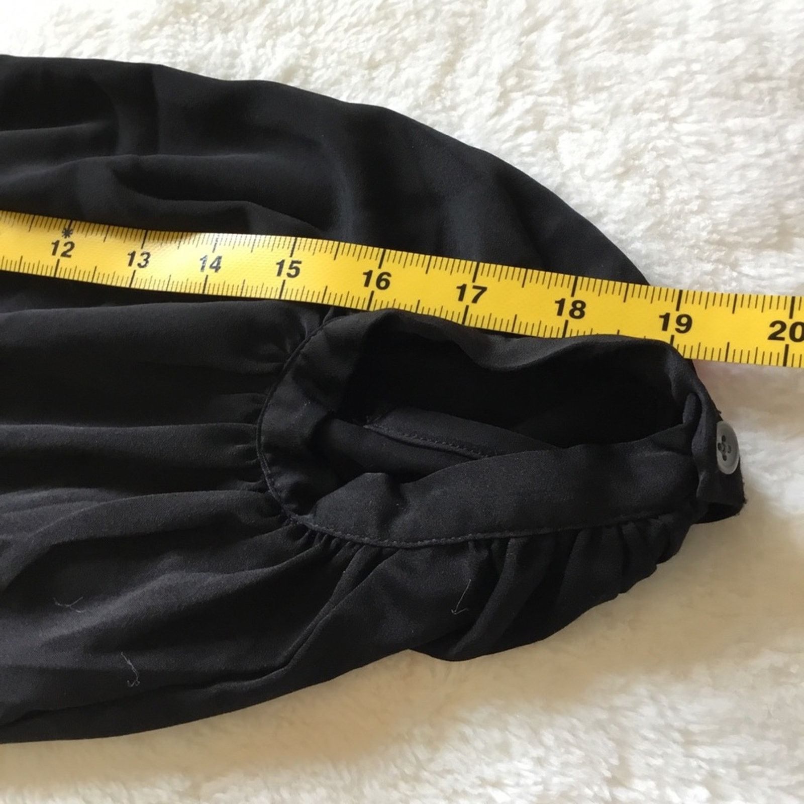 Banana Republic Banana Republic Black Twist-Front Midi Dress Size L / US 10 / IT 46 - 12 Thumbnail